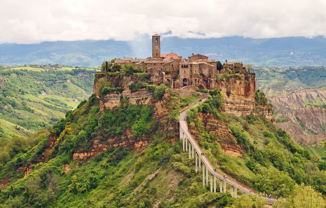 Civita Di Bagnoregio Town Wallpapers