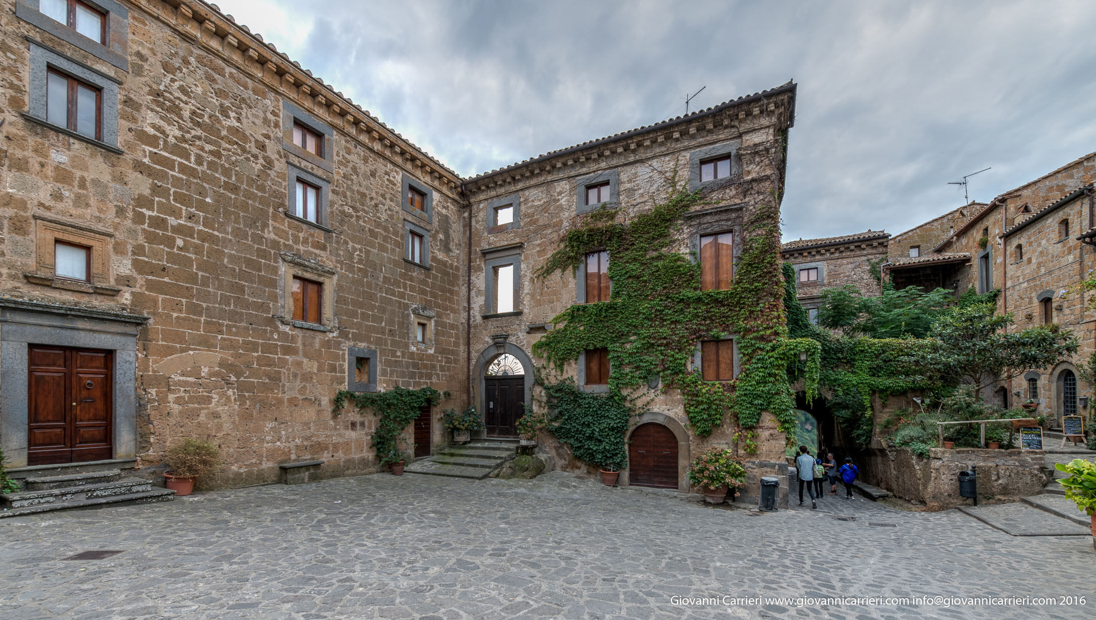 Civita Di Bagnoregio Town Wallpapers