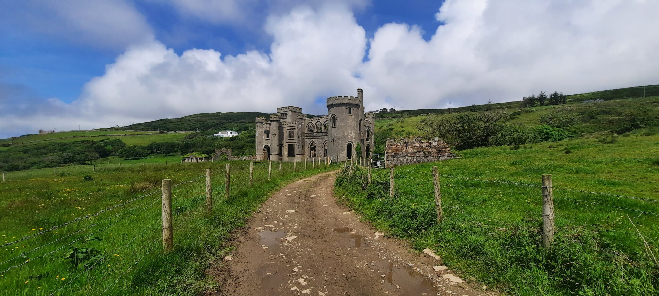 Clifden Castle Wallpapers