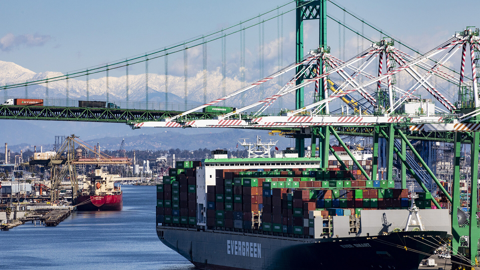 Container Ship In San Pedro California Wallpapers