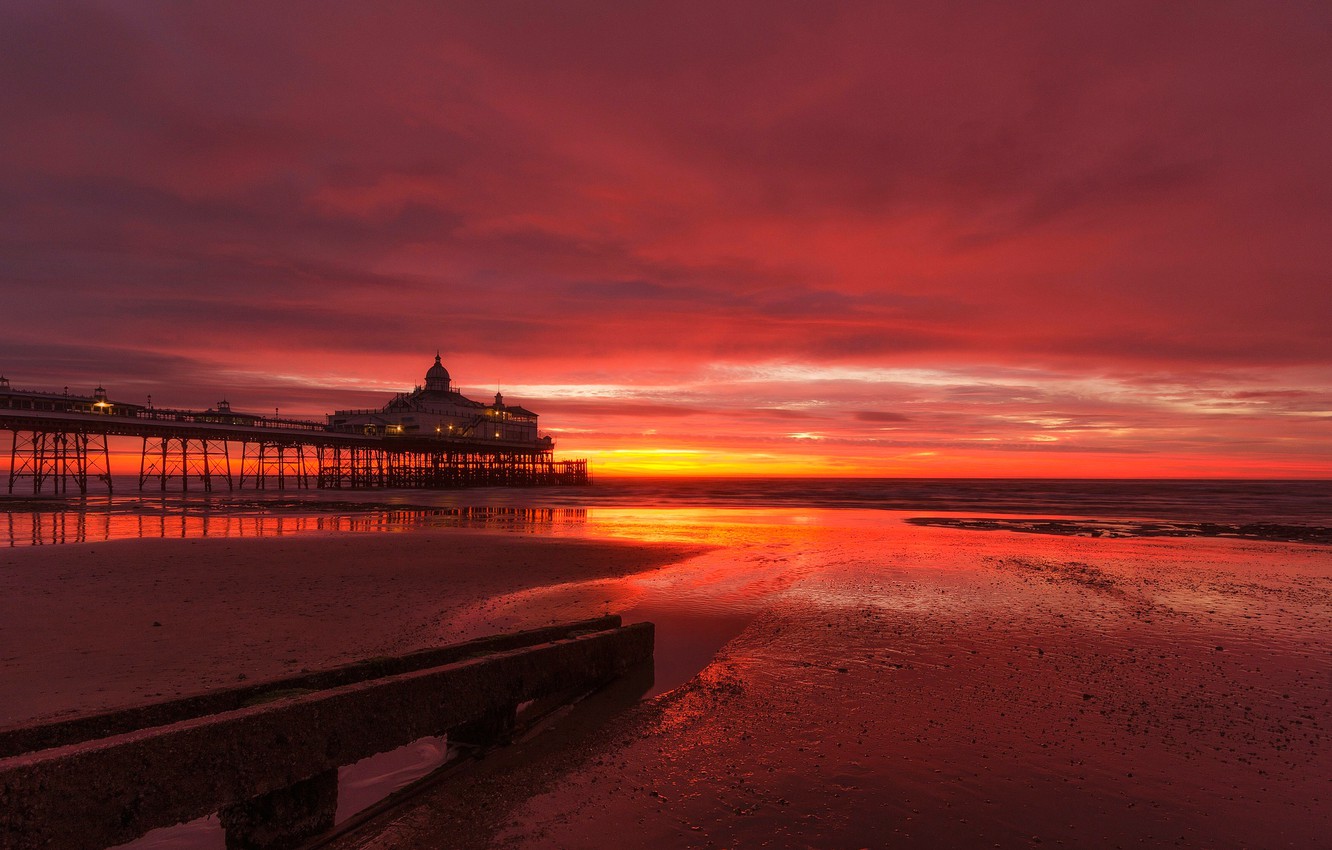 Eastbourne Pier Wallpapers