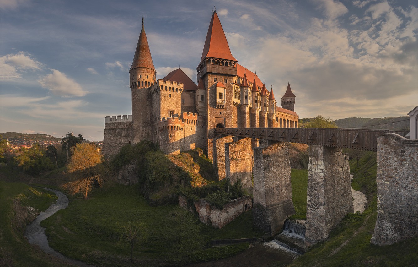 Hunedoara Castle Wallpapers