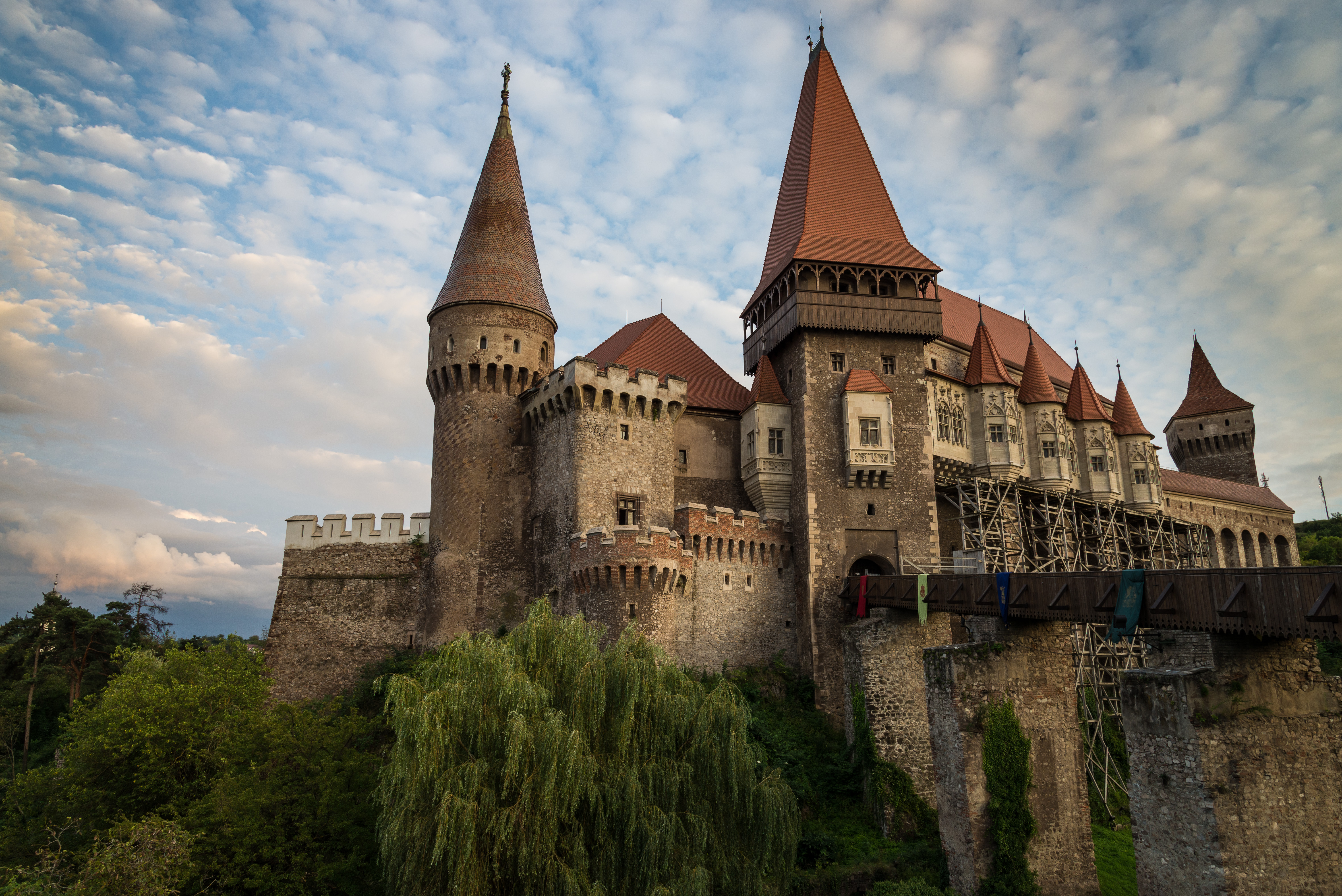 Hunedoara Castle Wallpapers