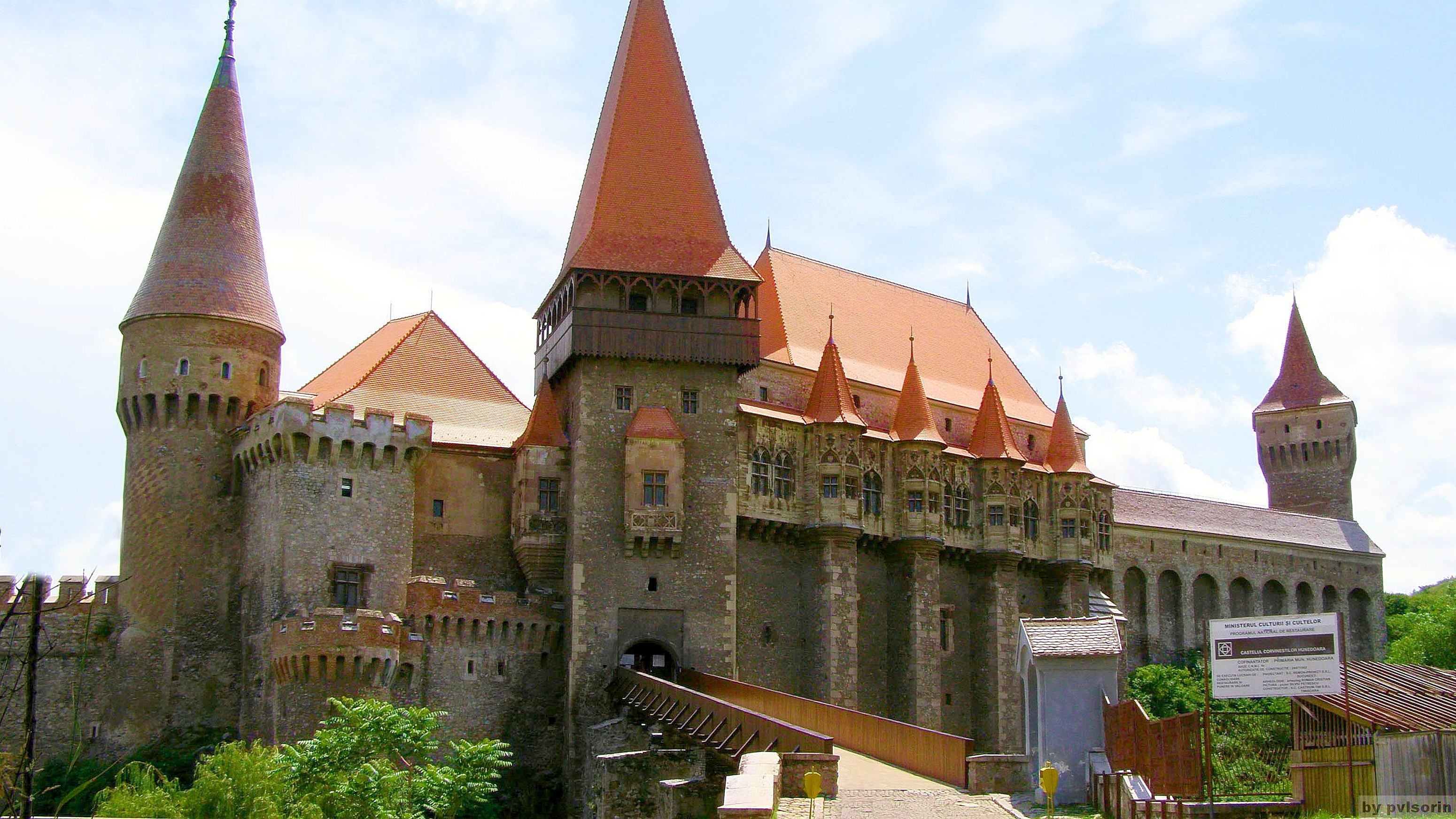 Hunedoara Castle Wallpapers