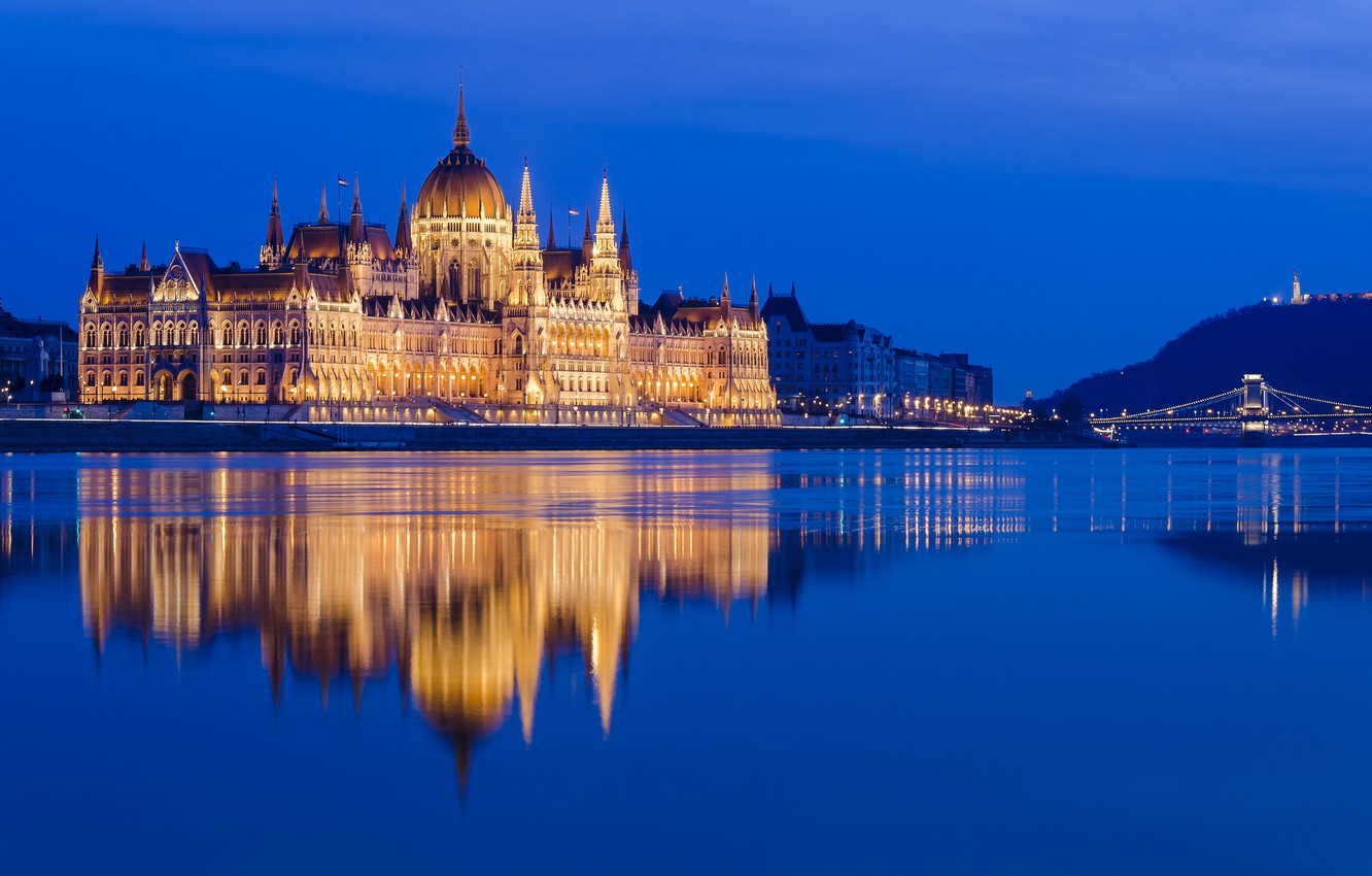 Hungarian Parliament Wallpapers