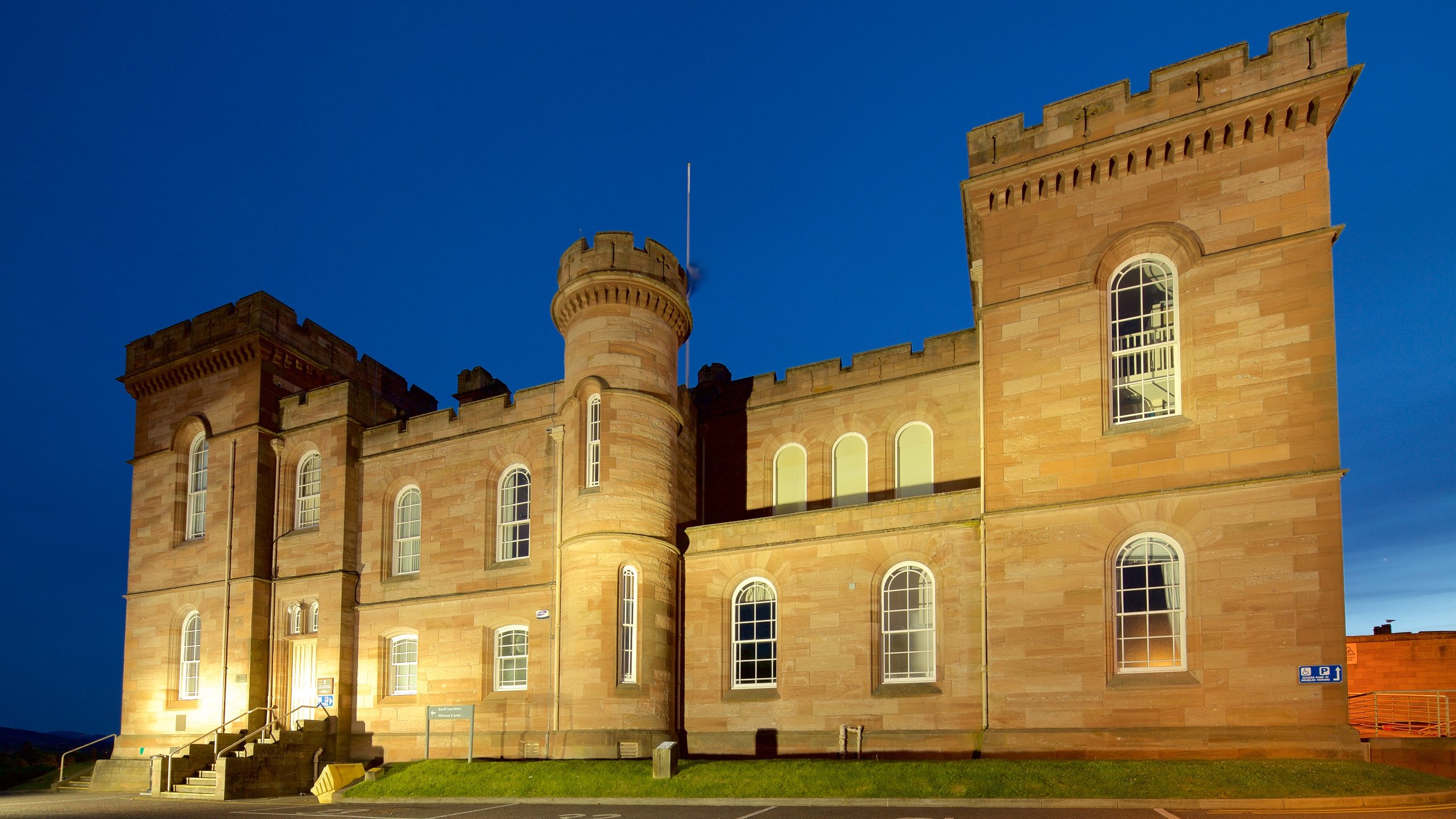 Inverness Castle Wallpapers