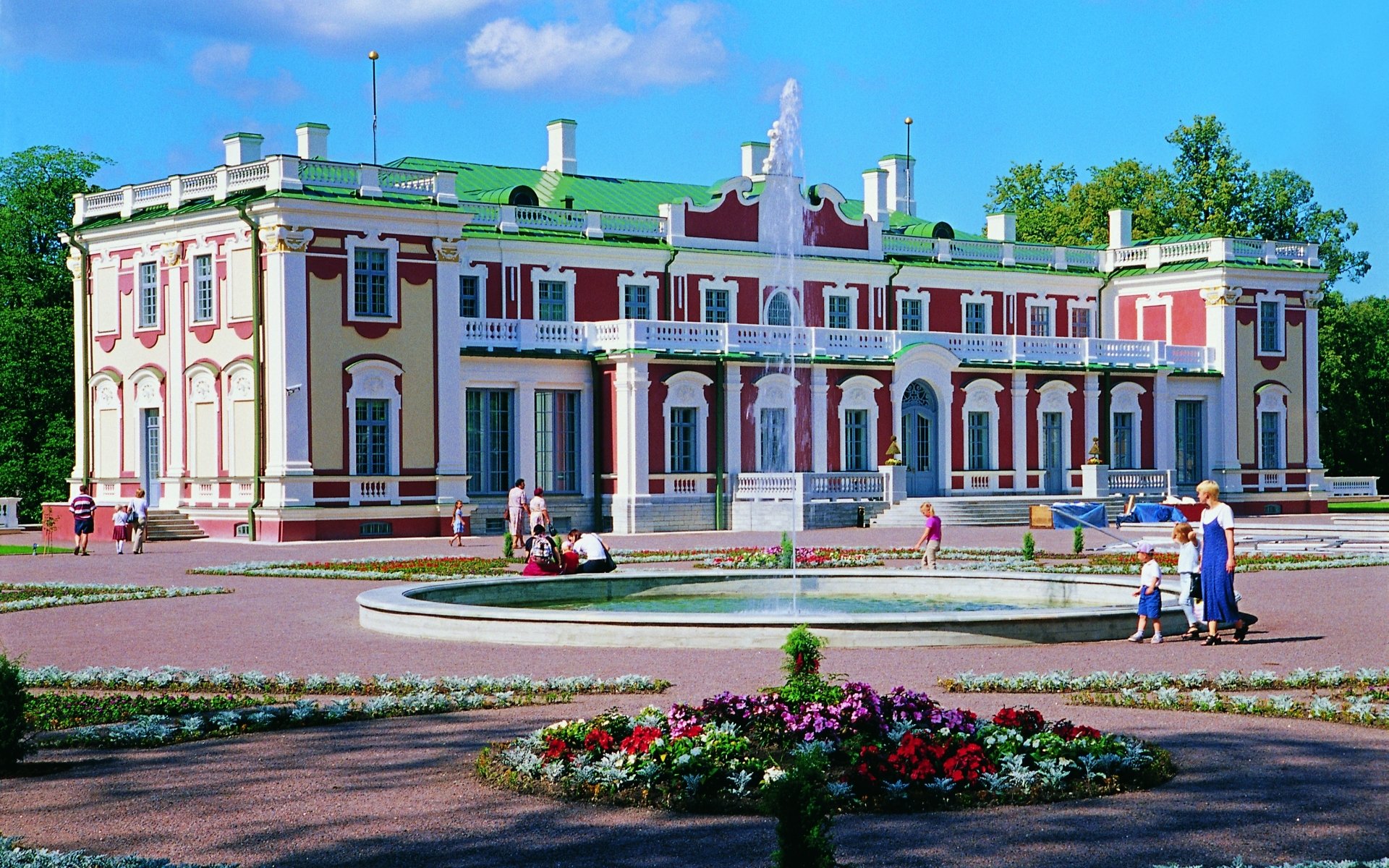 Kadriorg Palace Wallpapers