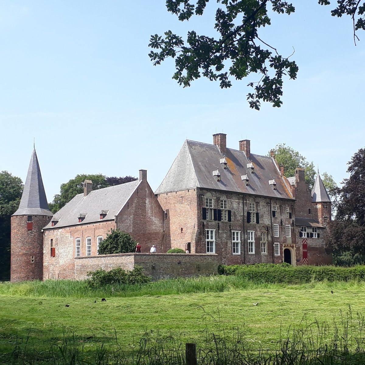 Kasteel Hernen Wallpapers