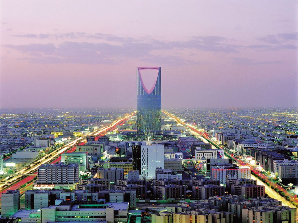 Kingdom Tower Saudi Arabia Wallpapers