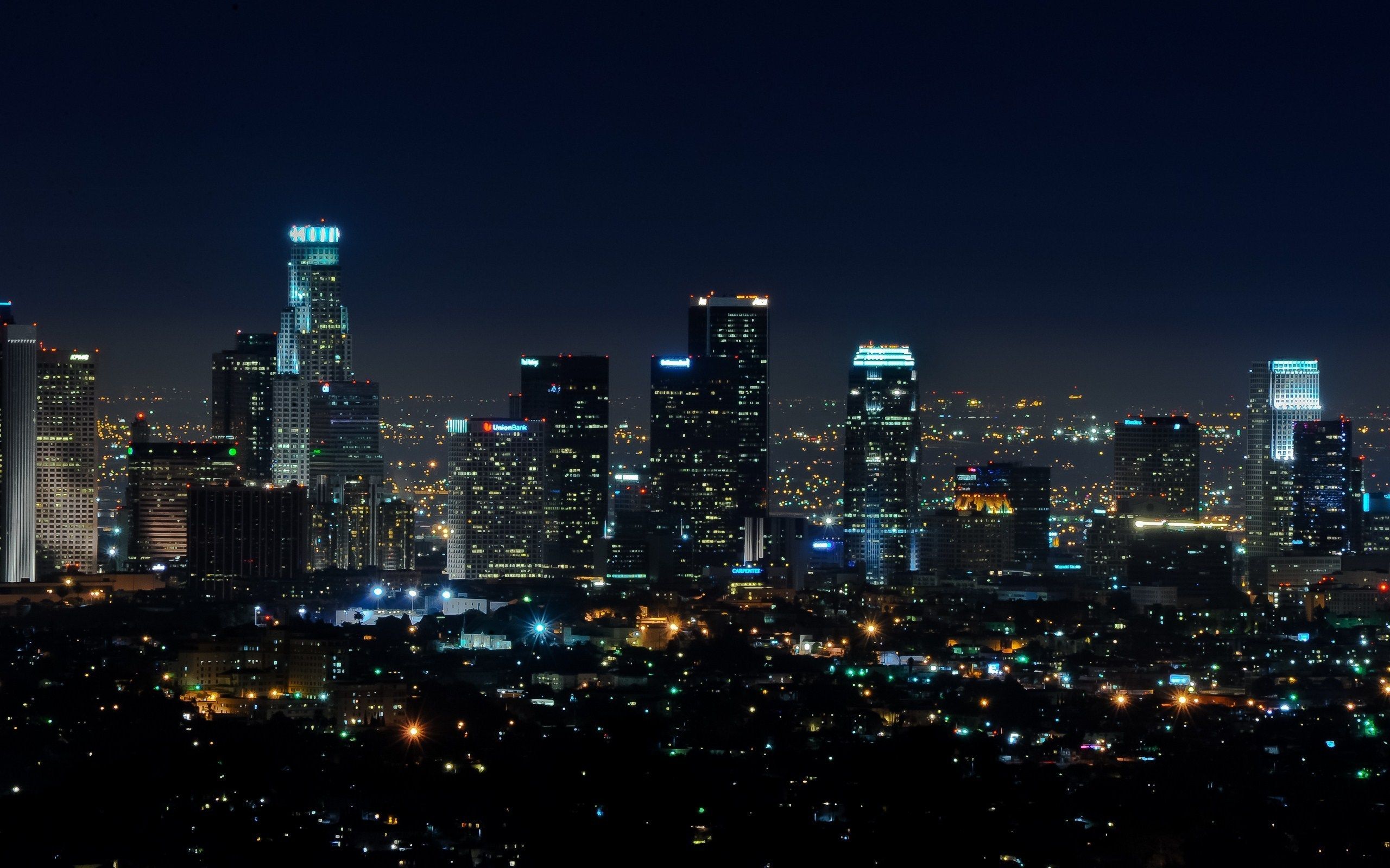 La Cityscape In Infrared Wallpapers