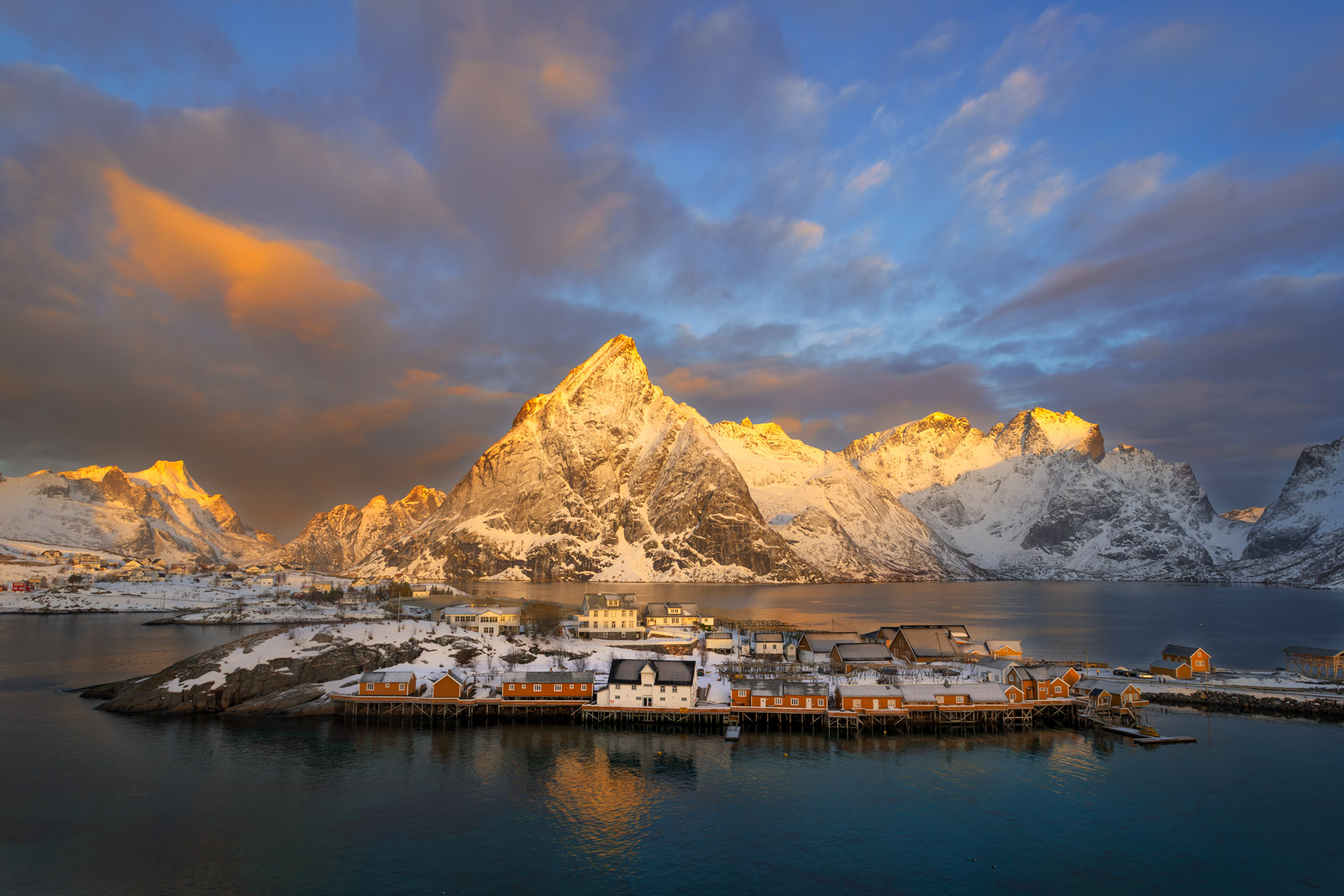 Lofoten Sunrise Near Sea Mountains Norway Island Wallpapers