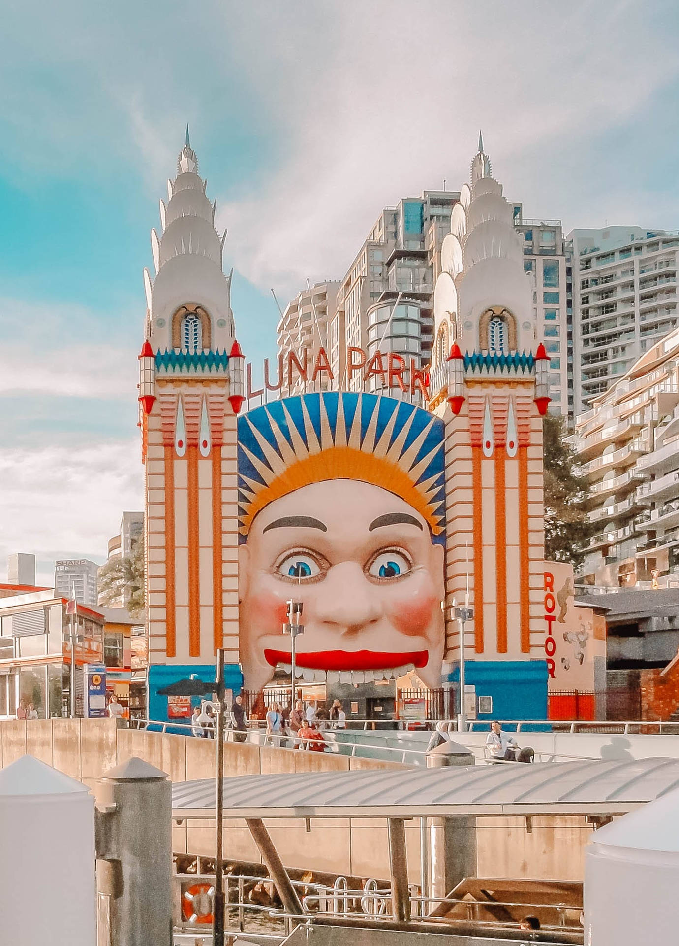 Luna Park Wallpapers