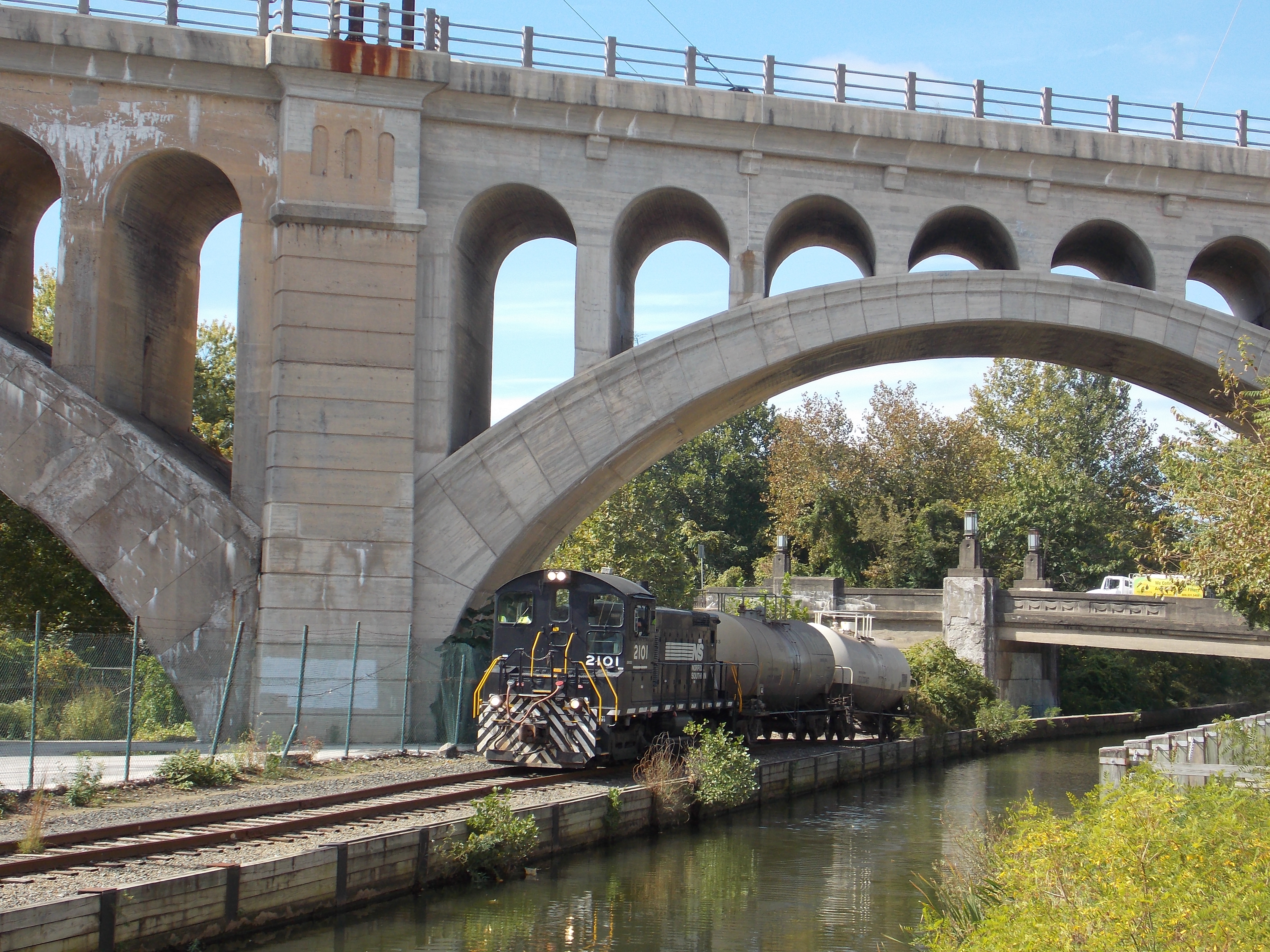 Manayunk Canal Wallpapers