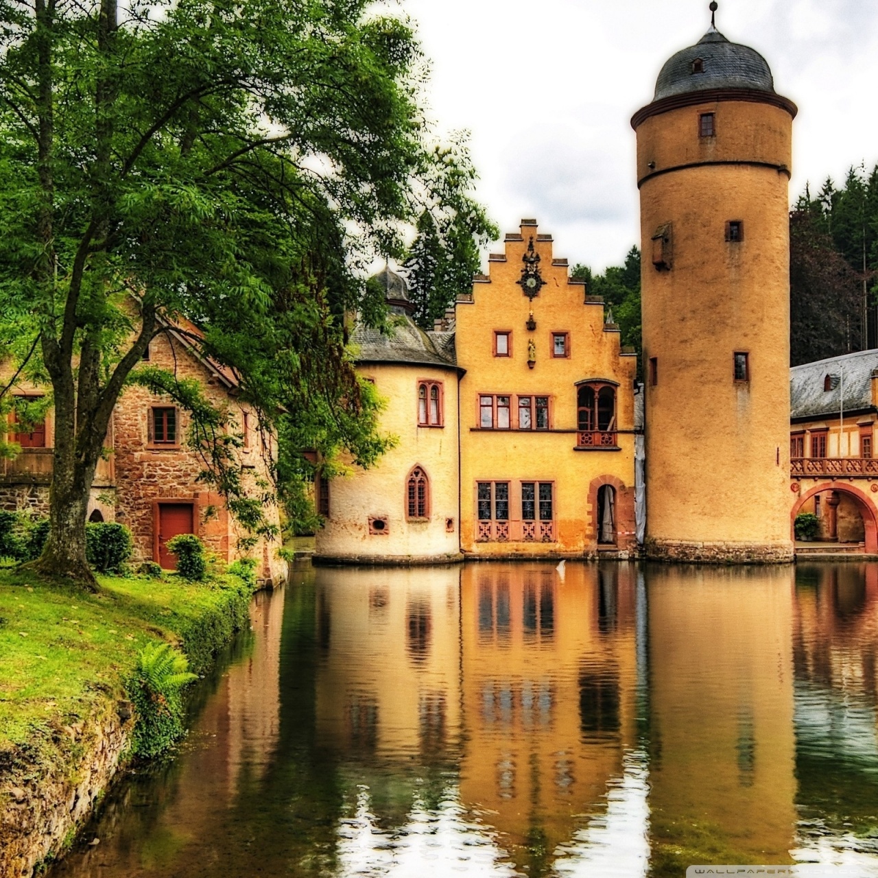 Mespelbrunn Castle Wallpapers