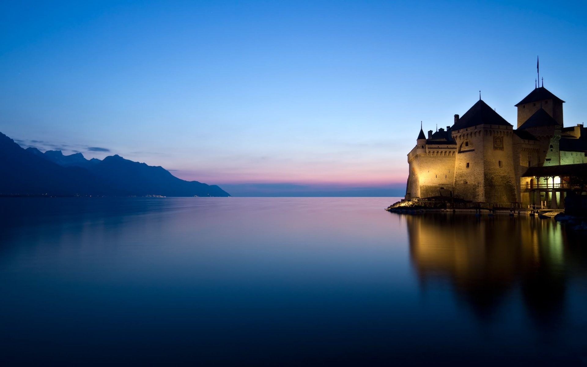 Montreux Wallpapers