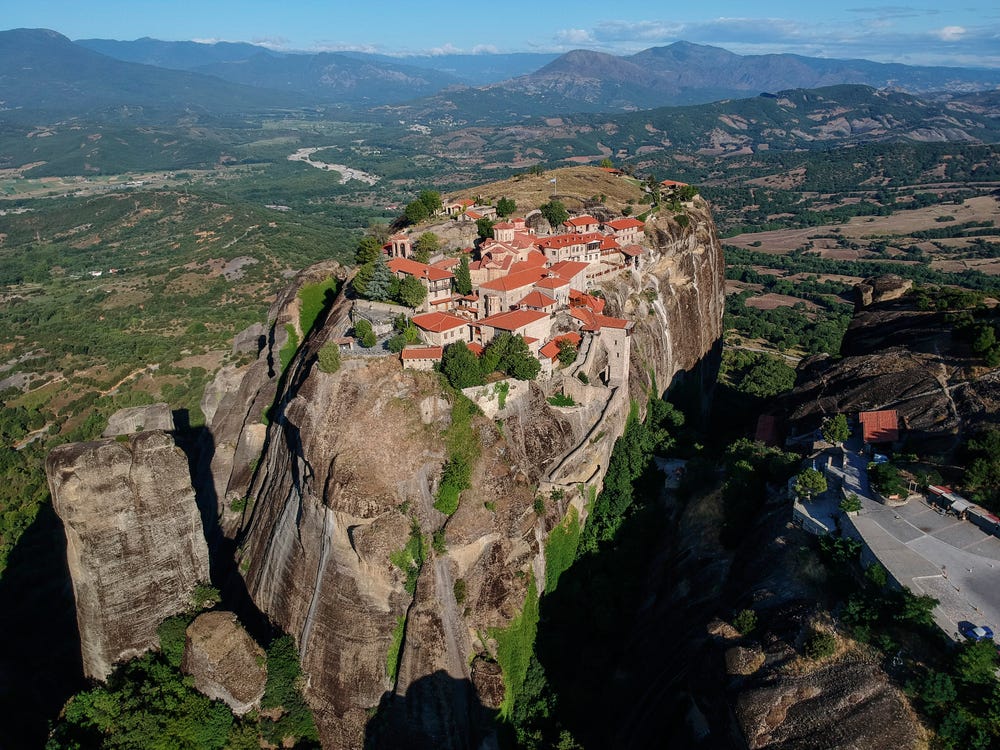 Mountain In Meteora Greece Wallpapers