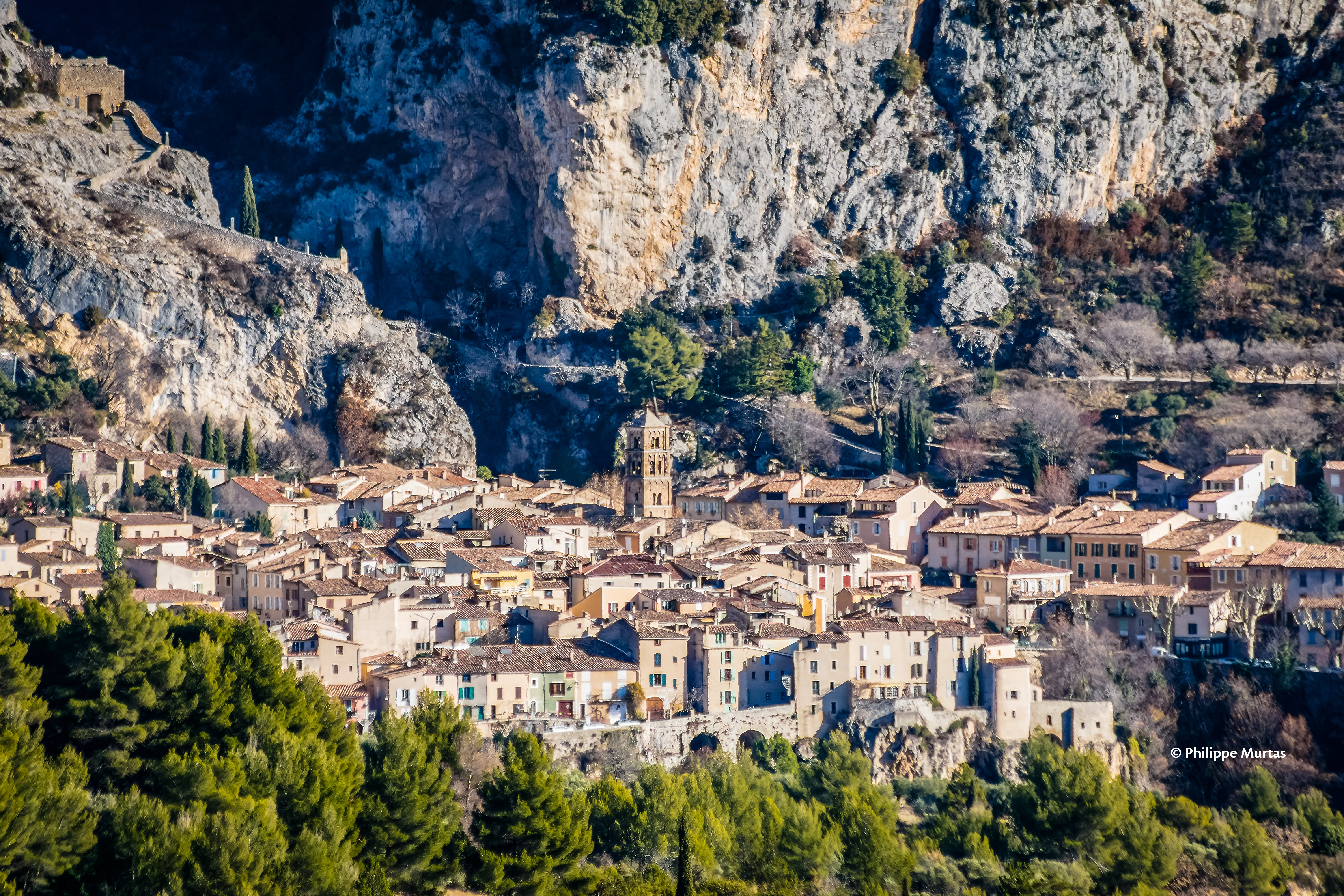 Moustiers-Sainte-Marie Wallpapers