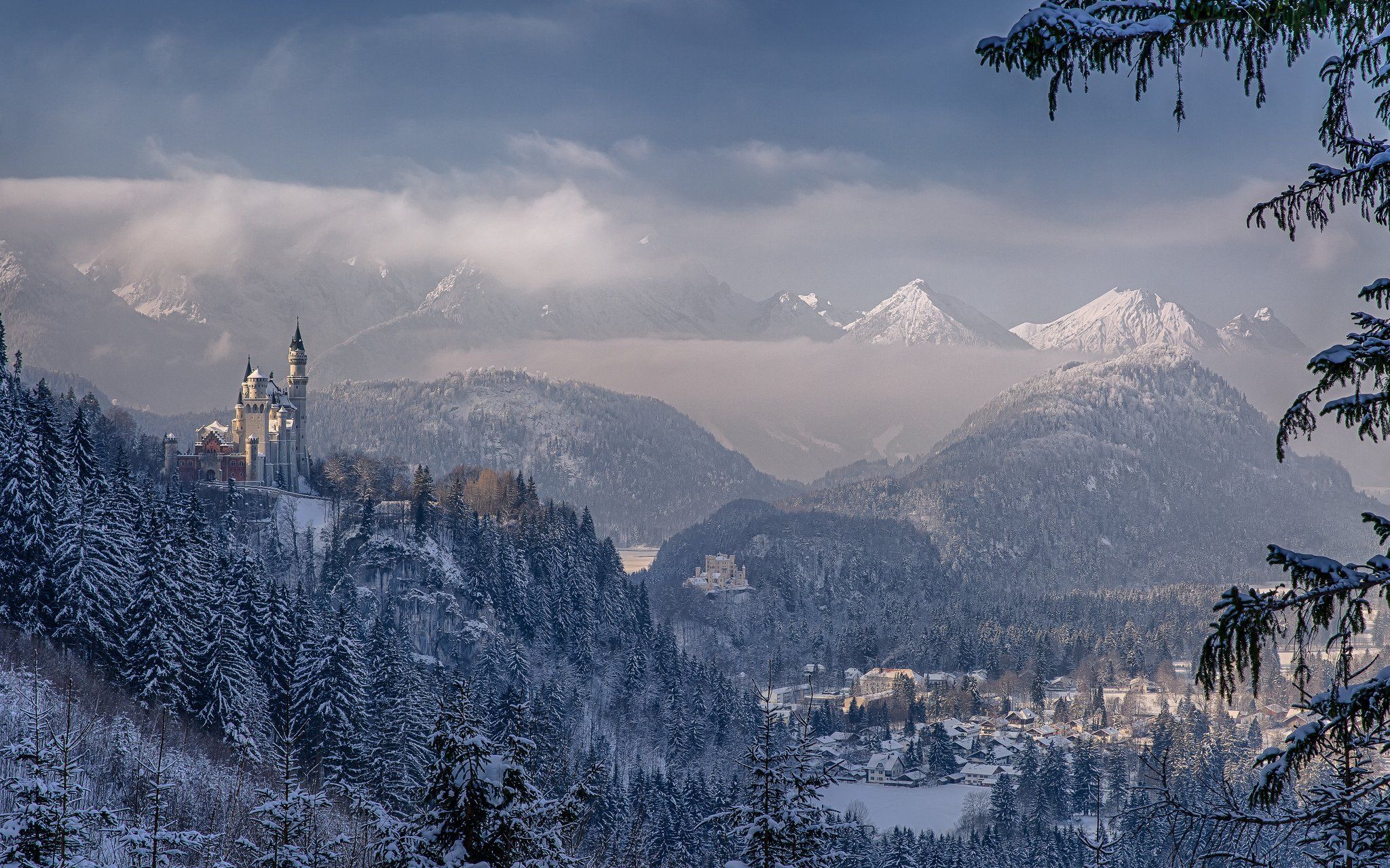 Neuschwanstein Castle In Winter Wallpapers