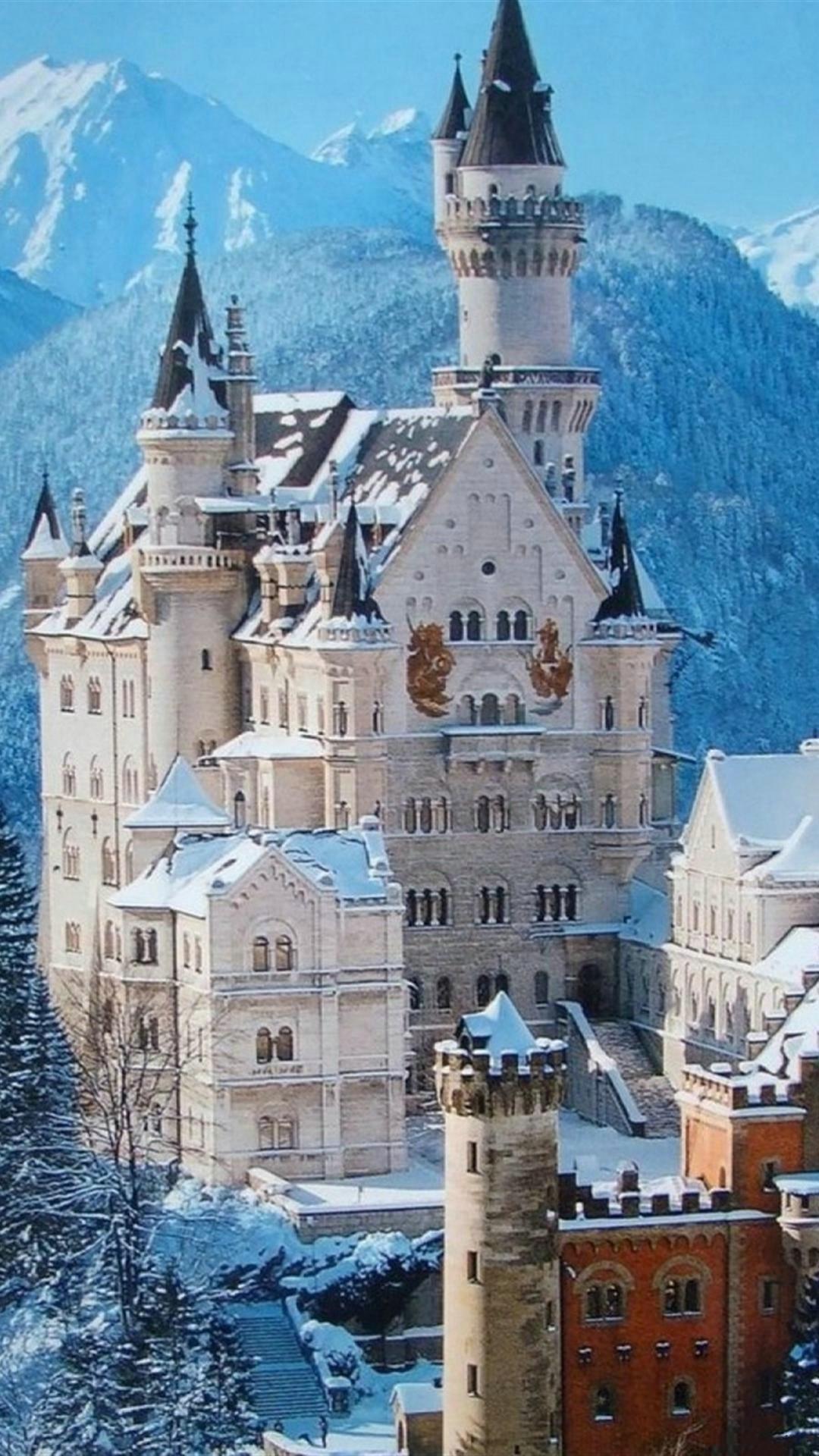 Neuschwanstein Castle In Winter Wallpapers