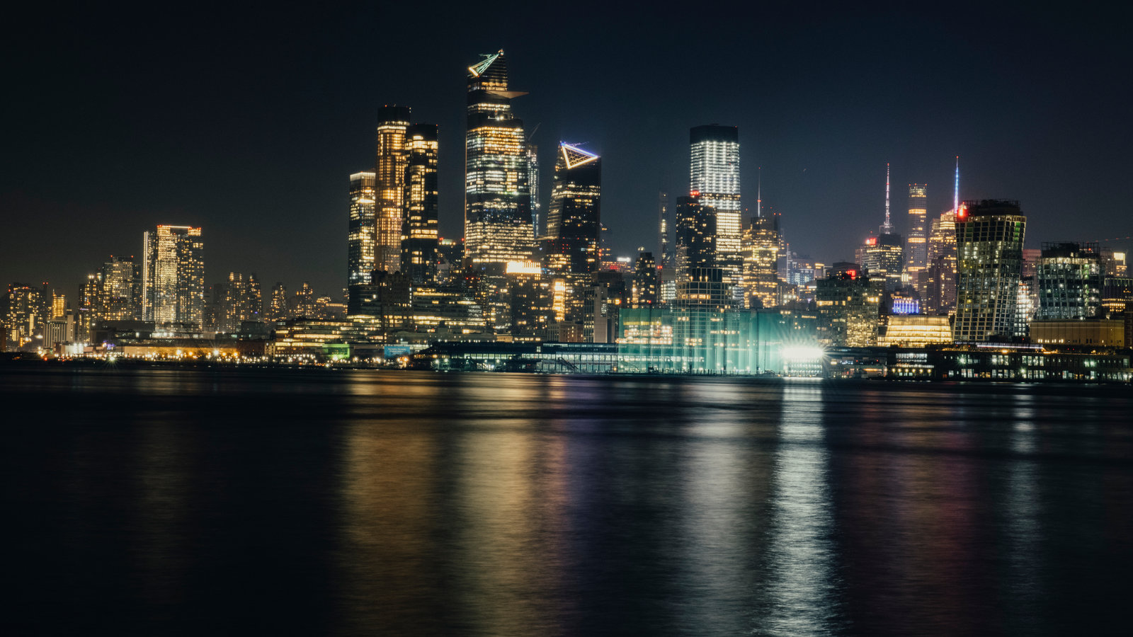 New York City Skyscraper At Night Wallpapers