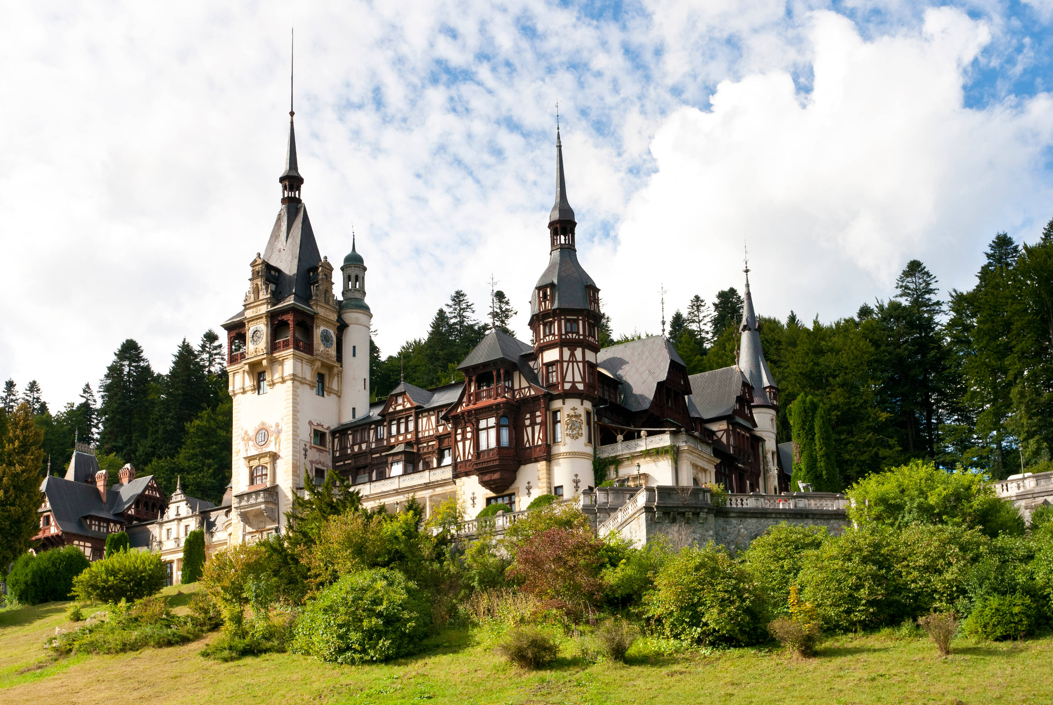 Peles Castle Wallpapers