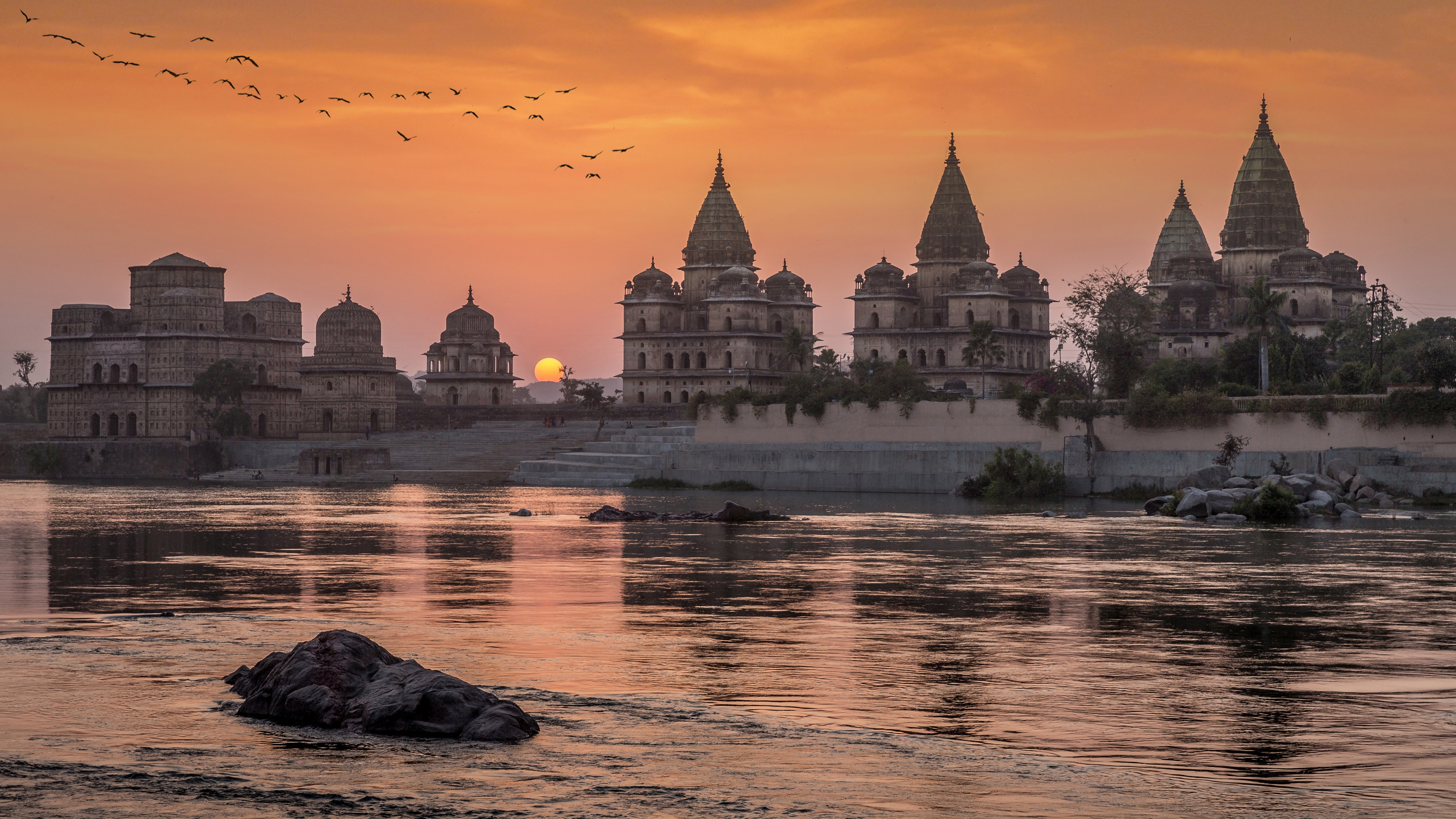 Royal Chhatris Of Orchha Wallpapers