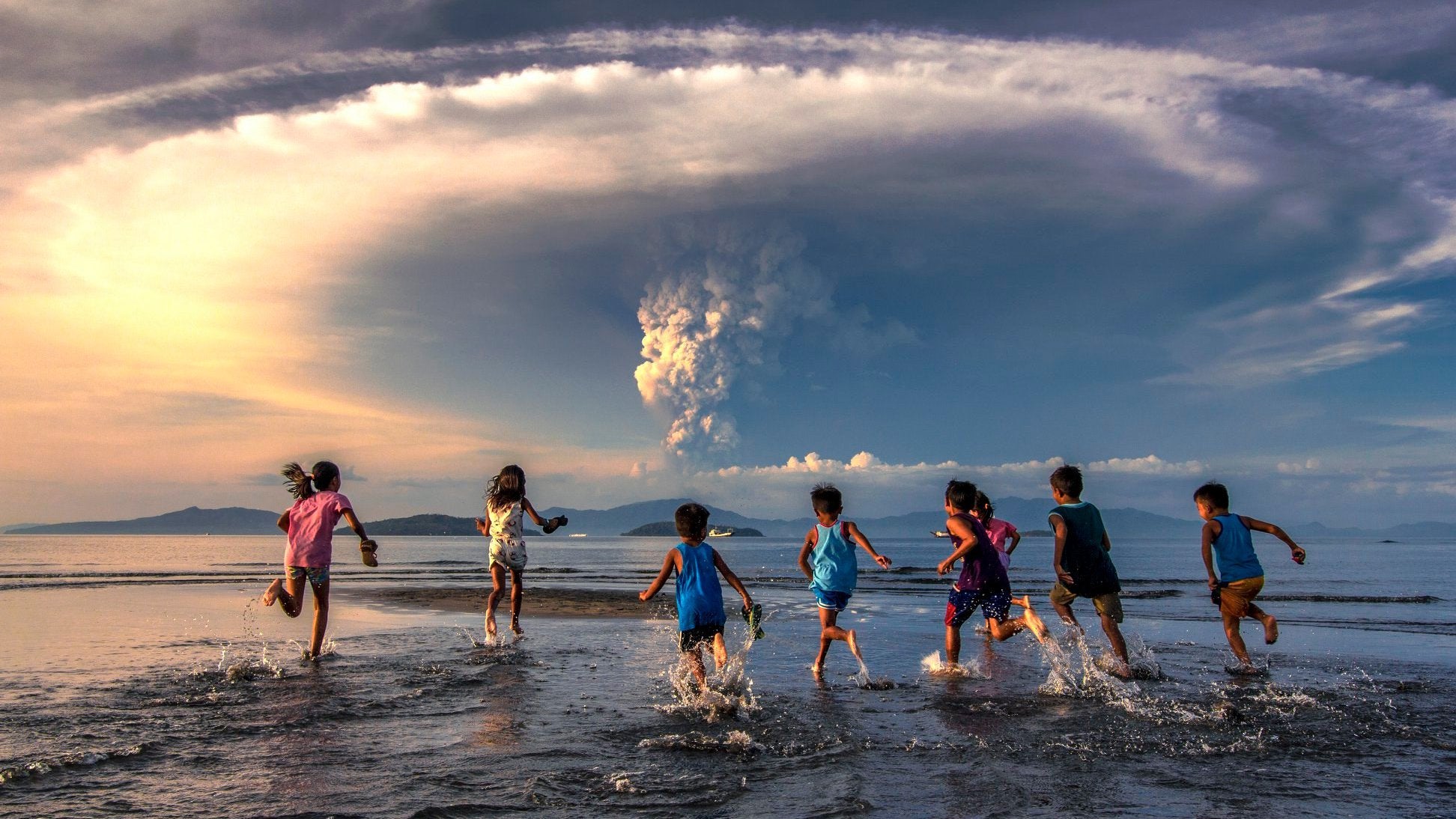 Taal Volcano Wallpapers