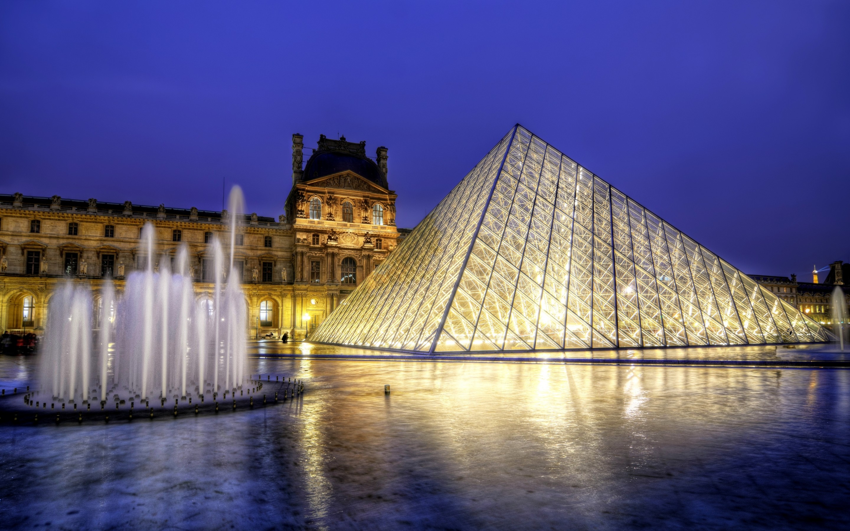 The Louvre Wallpapers