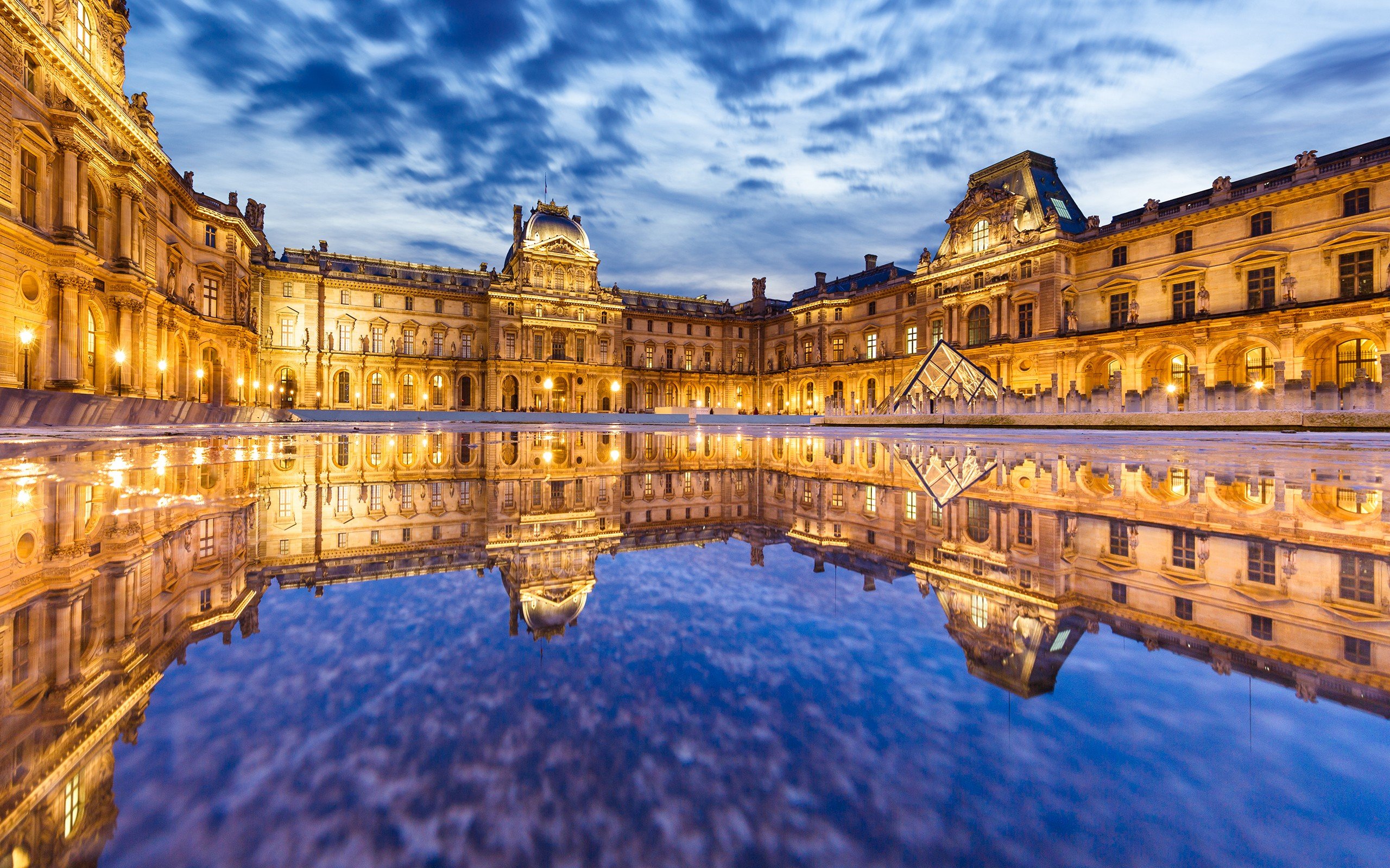 The Louvre Wallpapers