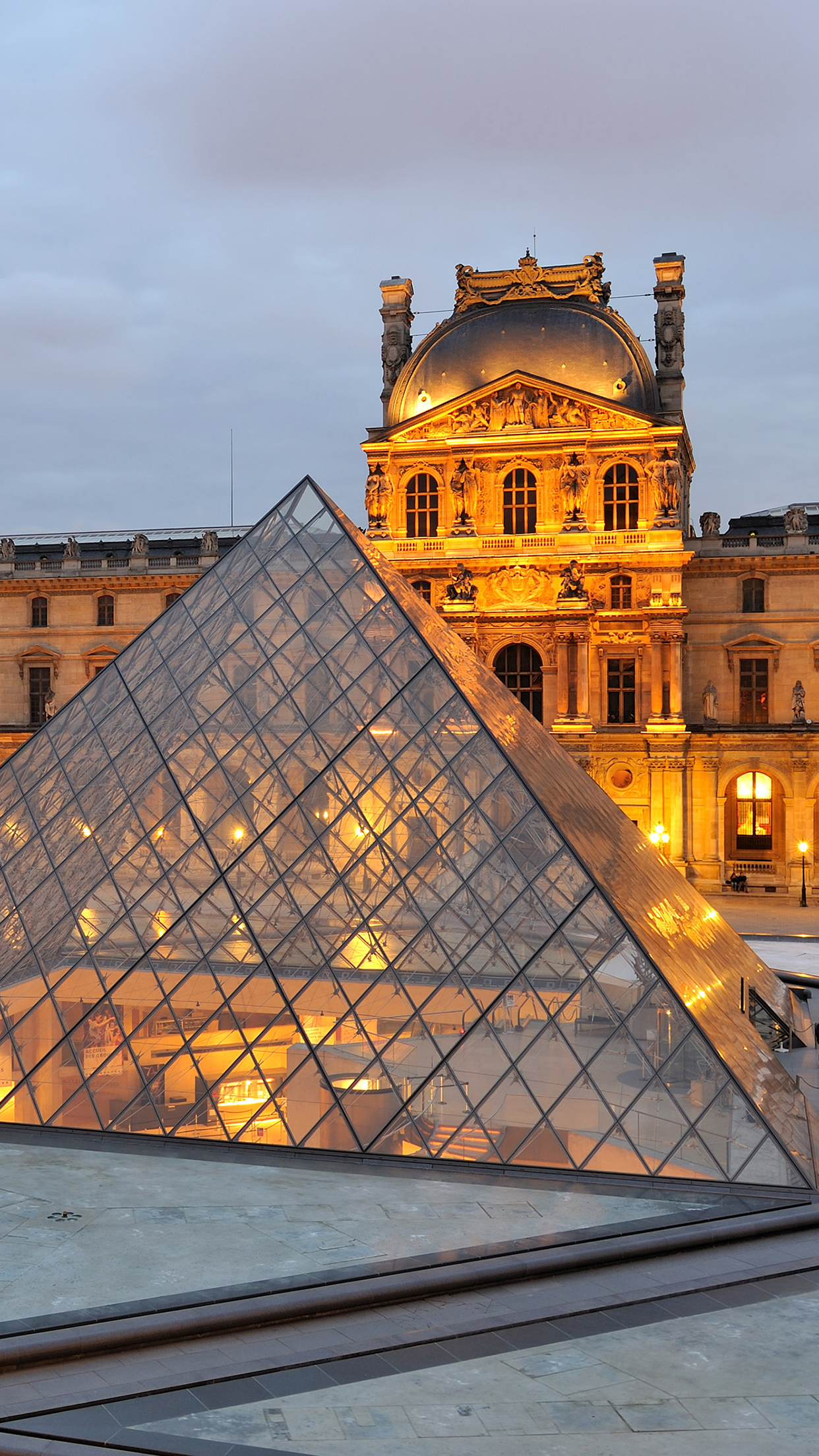 The Louvre Wallpapers