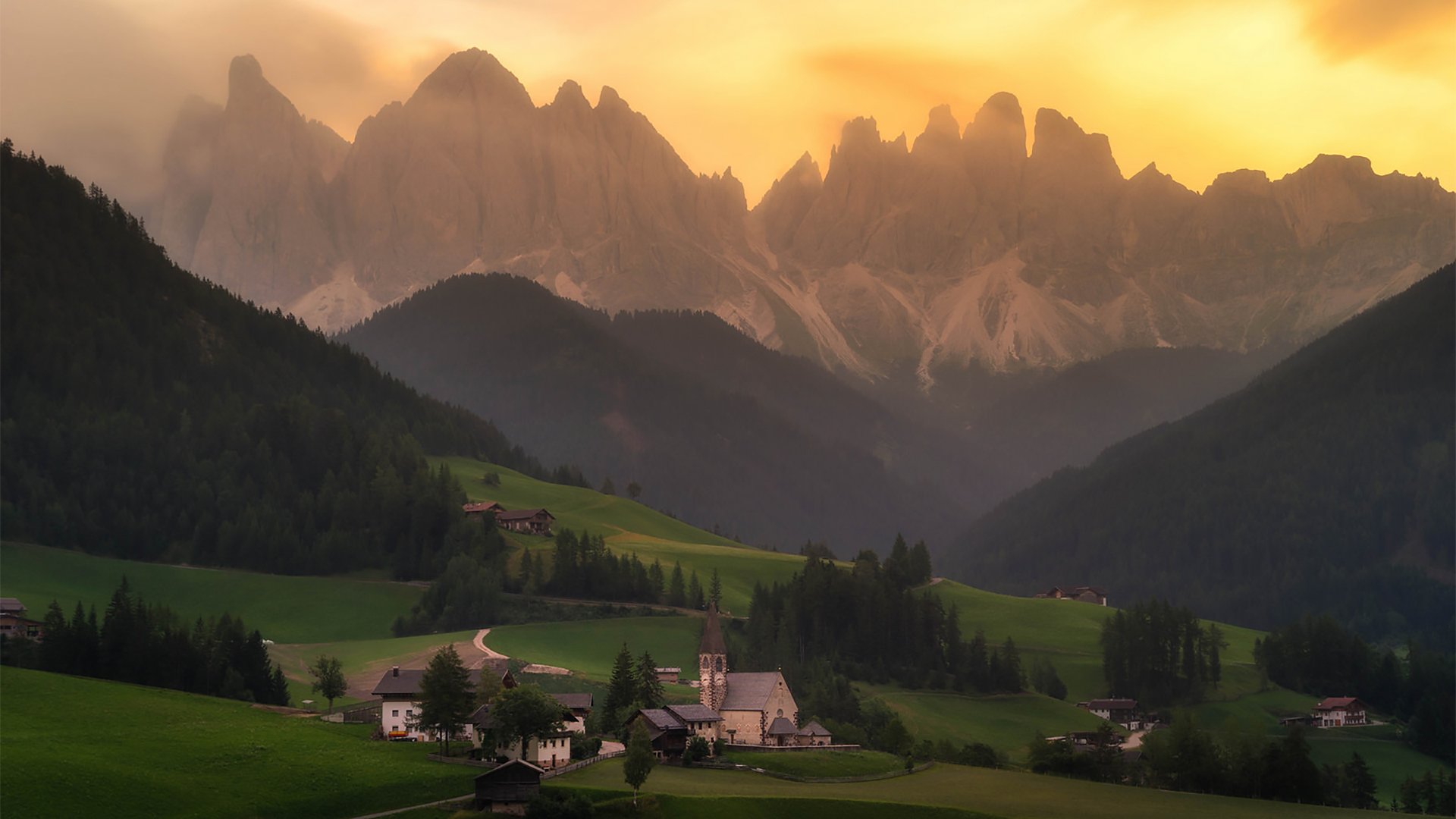 Val Di Funes Wallpapers