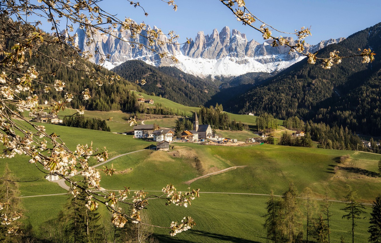 Val Di Funes Wallpapers