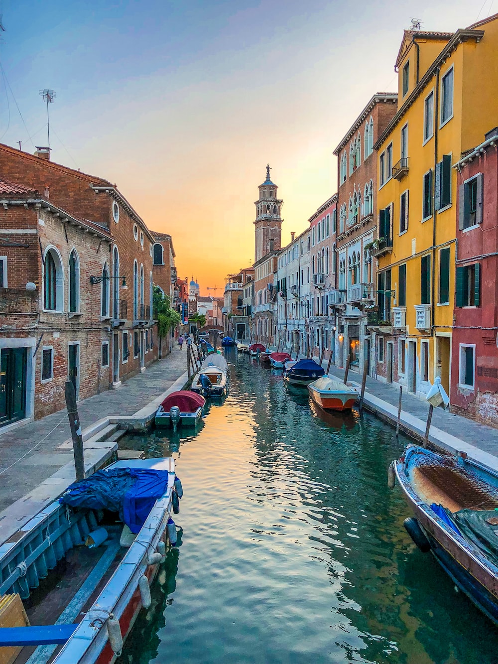 Venice City Boats Wallpapers