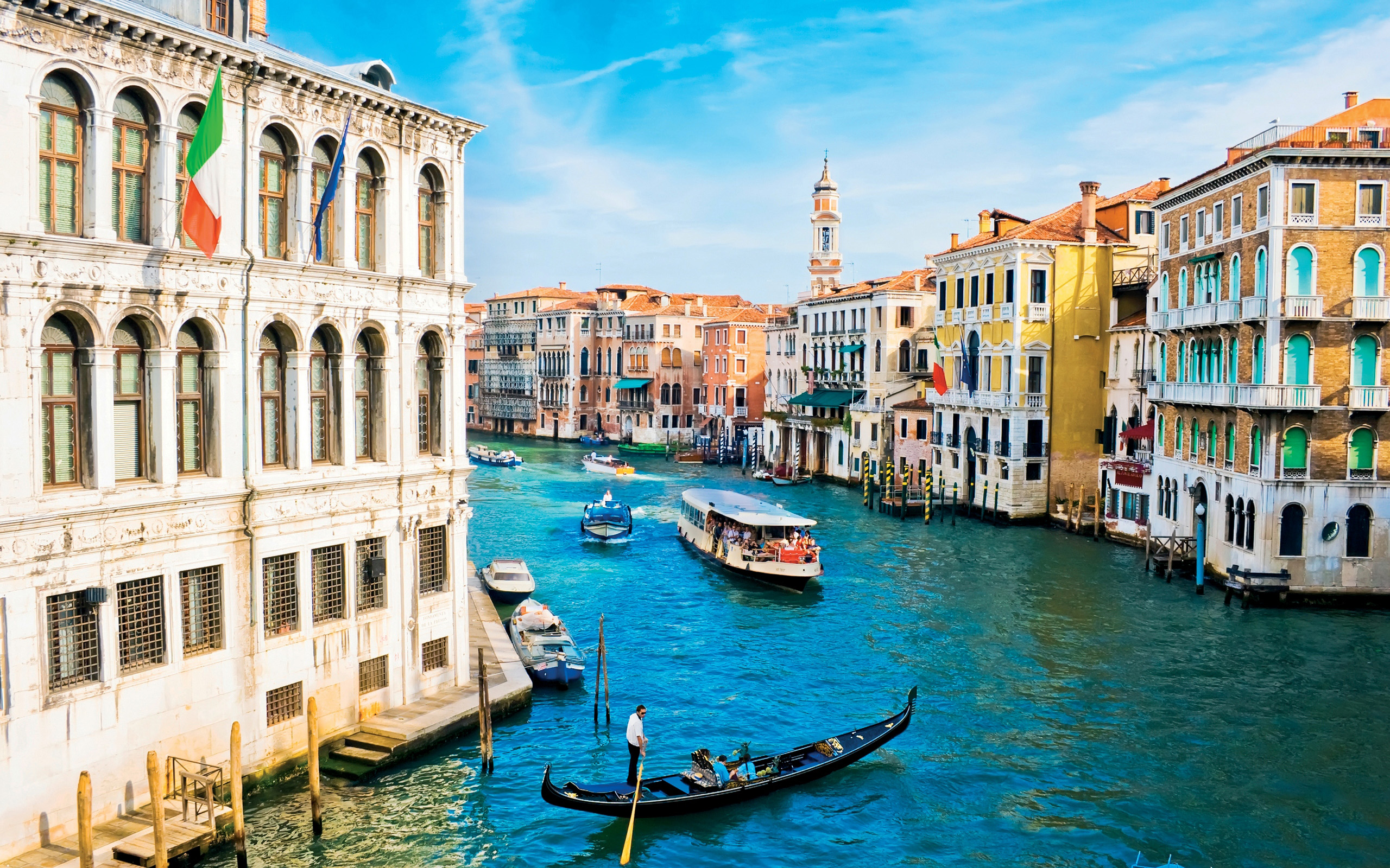 Venice City Boats Wallpapers