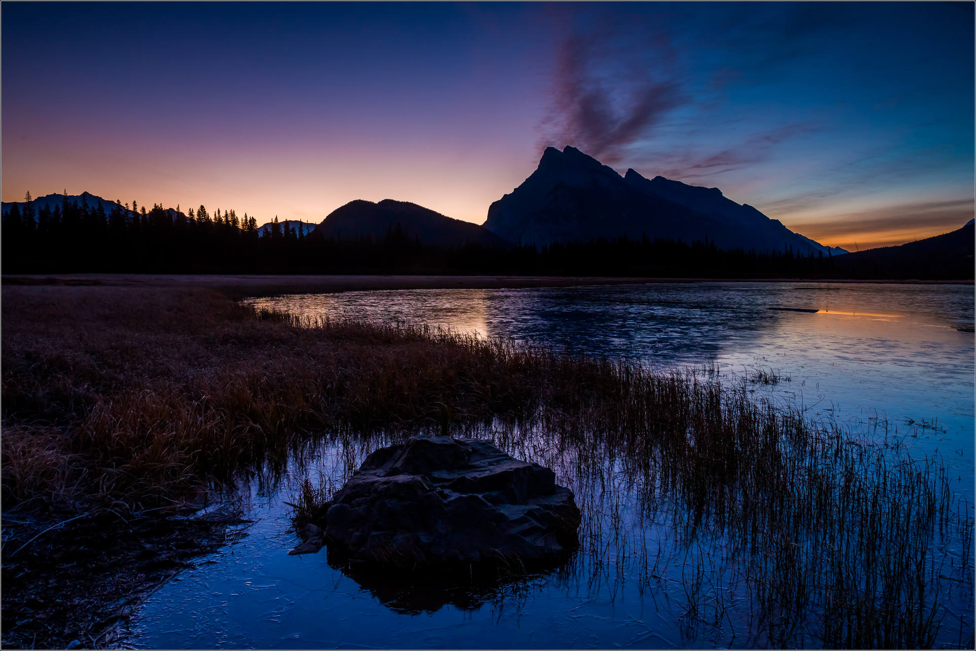 Vermillion Lakes Mount Rundle In Banff National Park Wallpapers