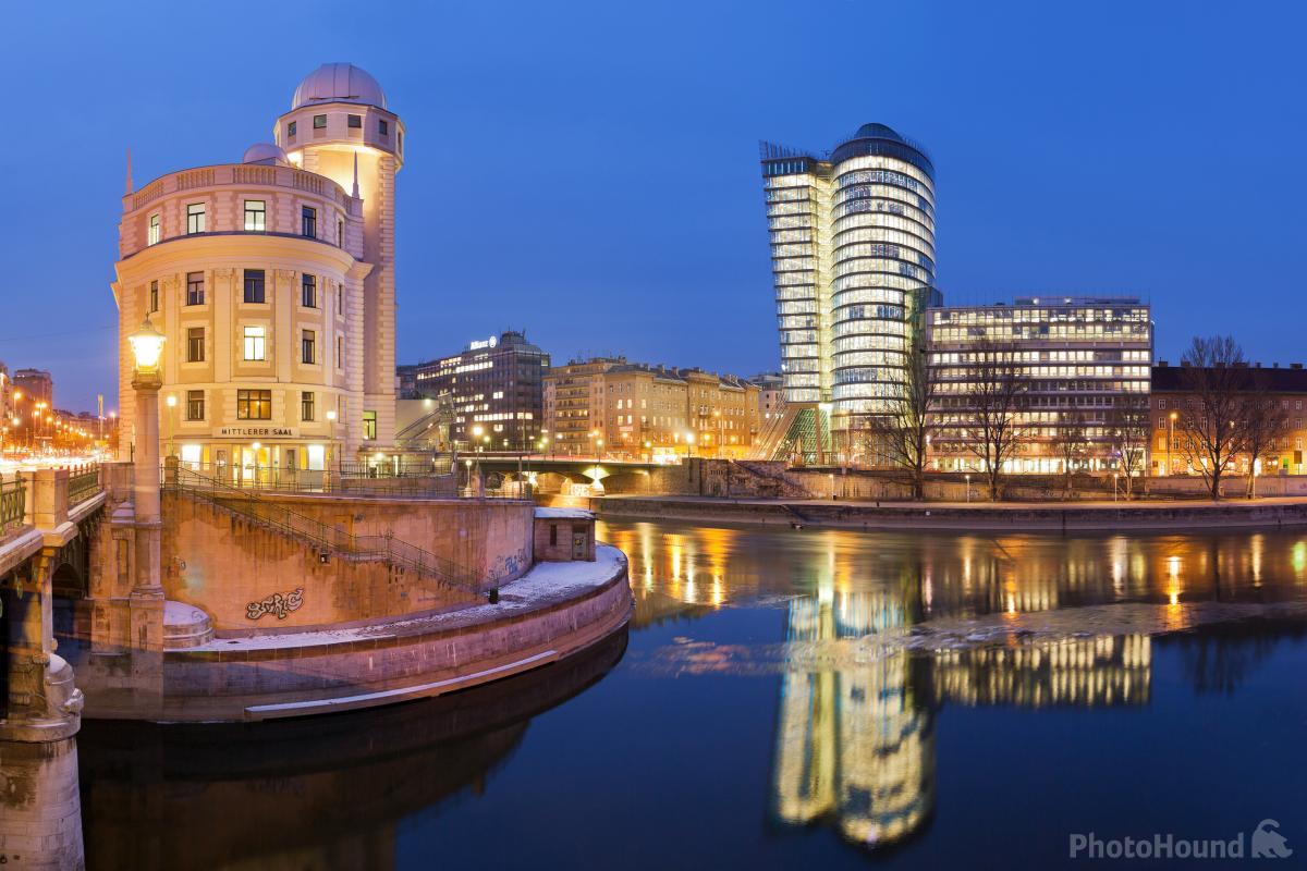 Vienna Cityscape Reflection Wallpapers