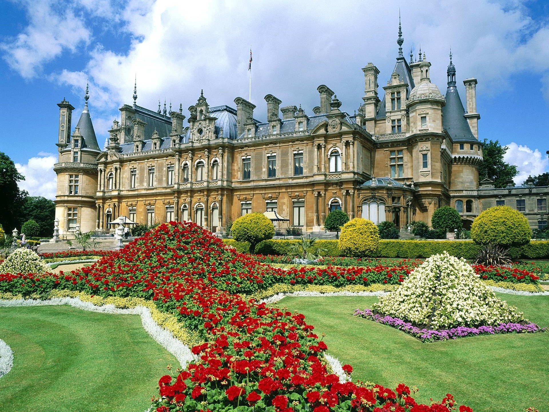 Waddesdon Manor Wallpapers