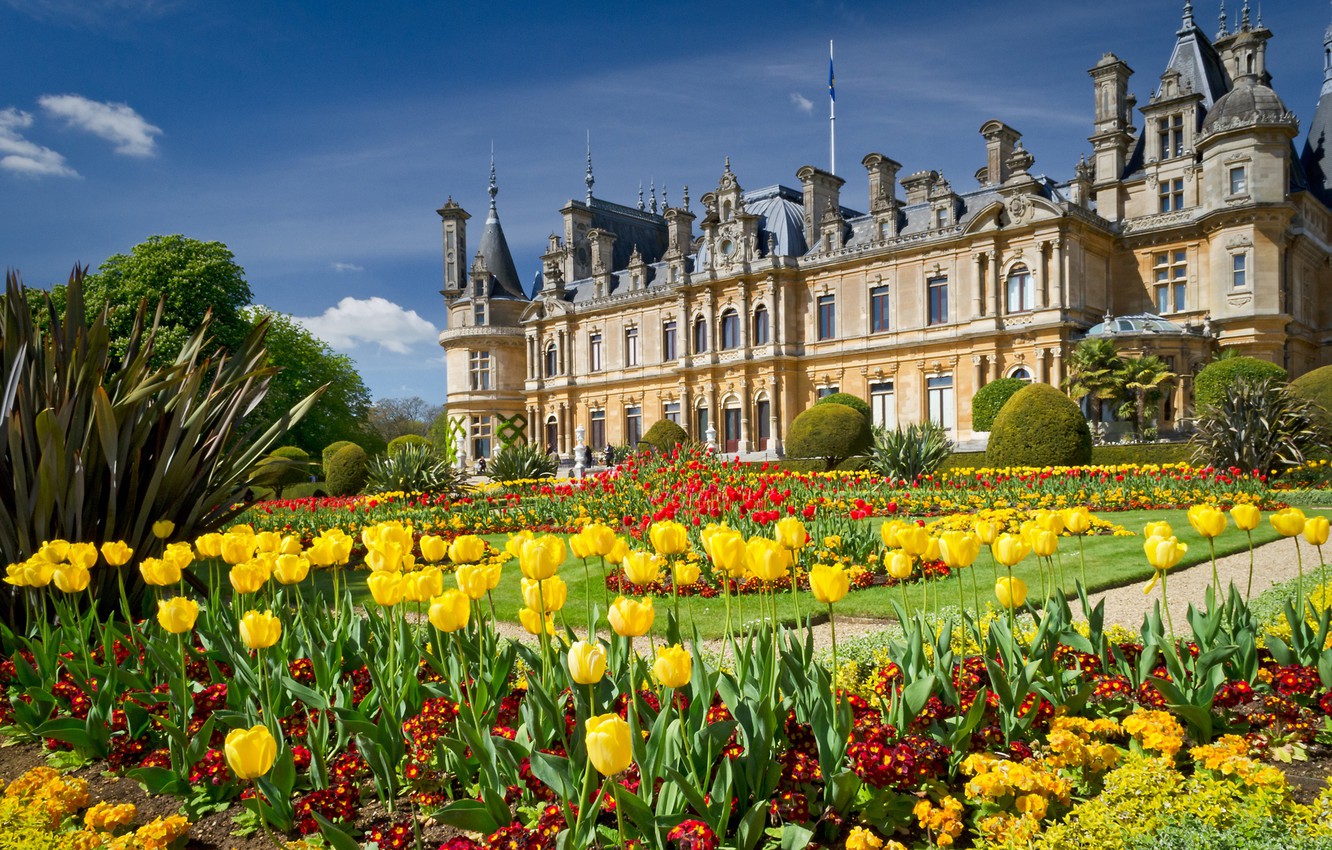 Waddesdon Manor Wallpapers