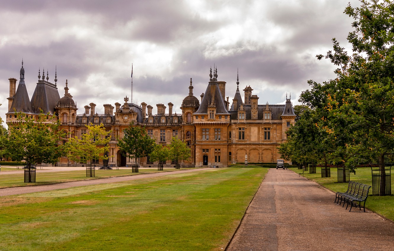 Waddesdon Manor Wallpapers