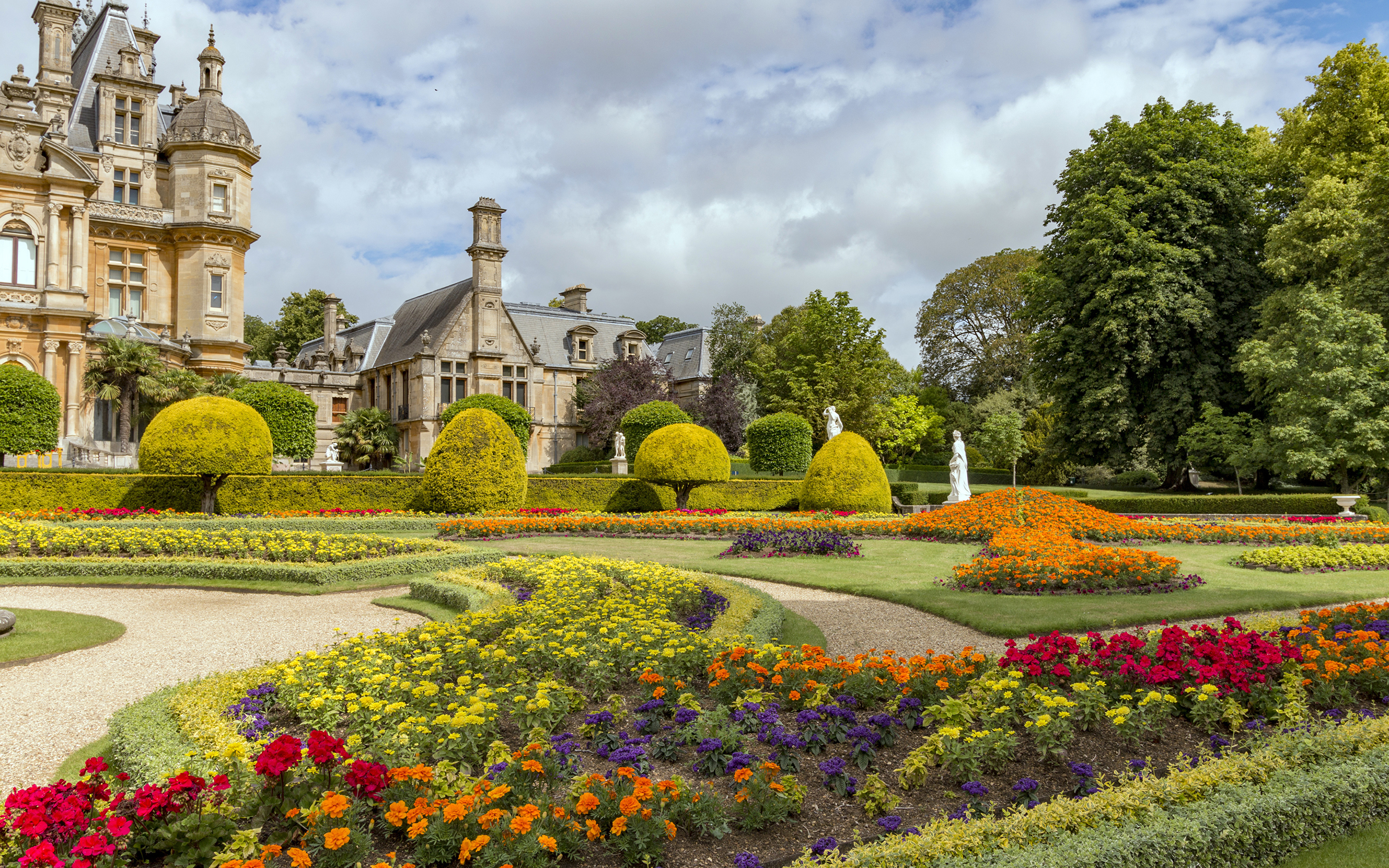 Waddesdon Manor Wallpapers