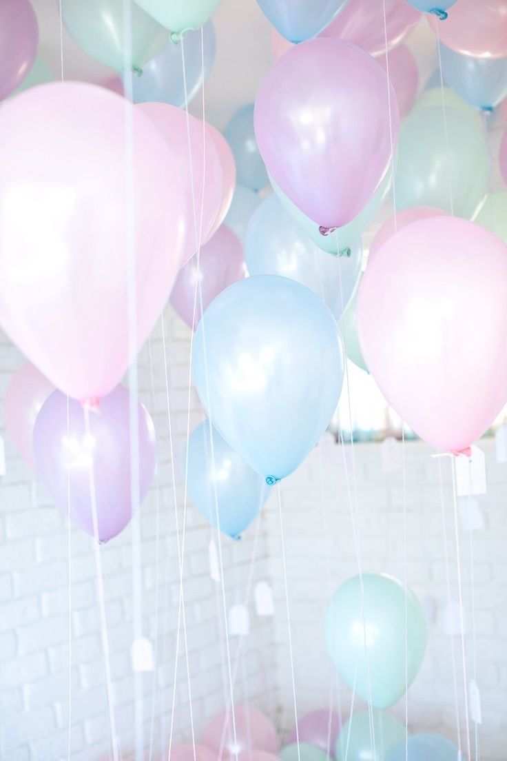 Pastel Balloons Wallpapers