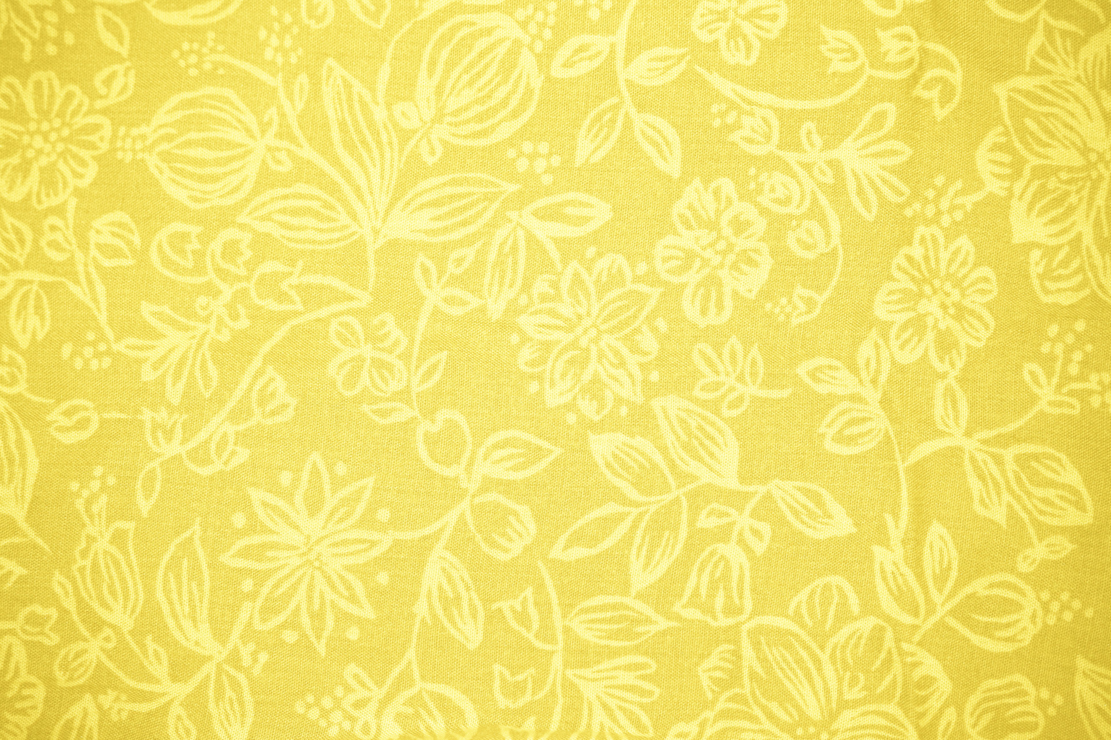 Pastel Yellow Floral Wallpapers