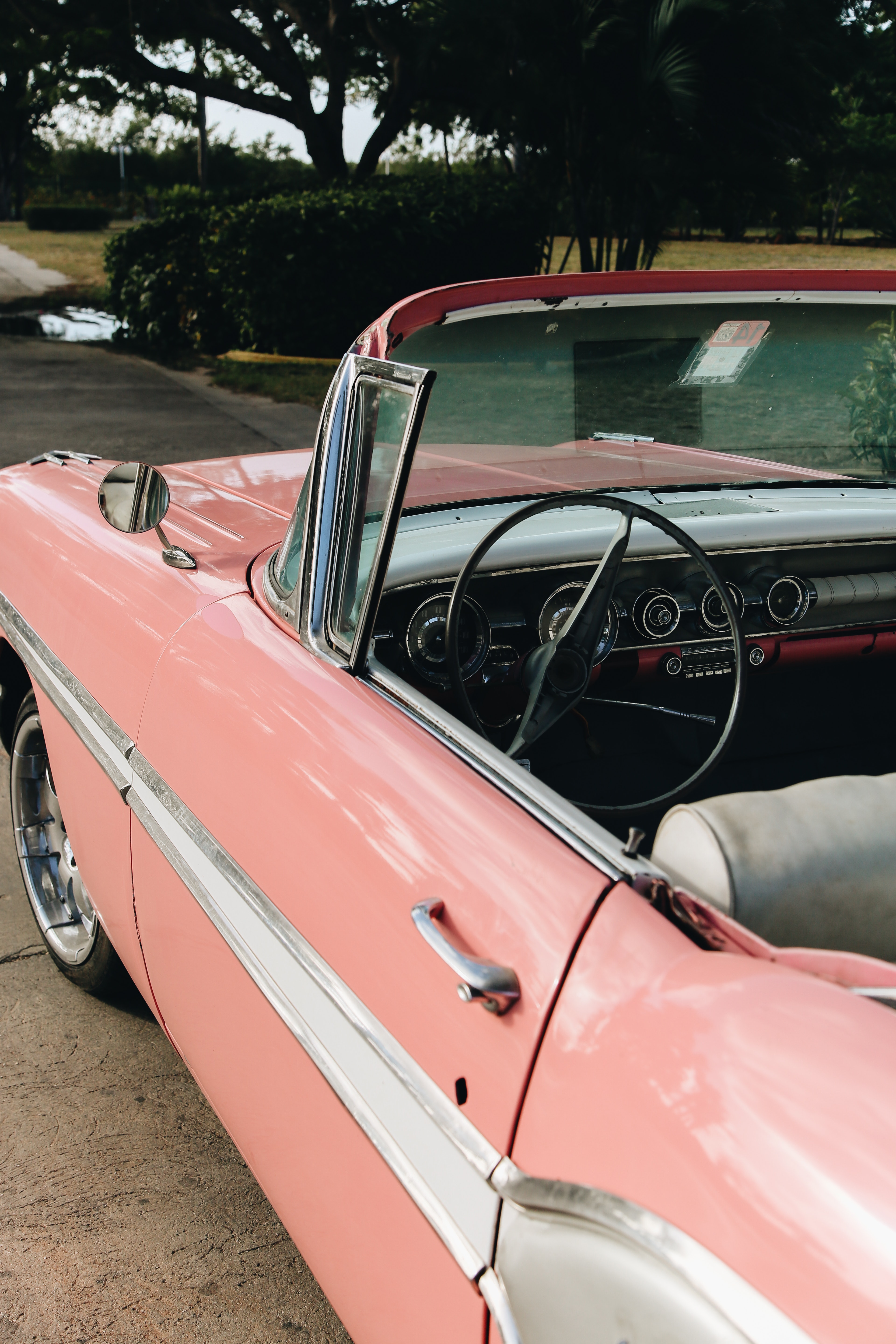 Pink Vintage Car Wallpapers