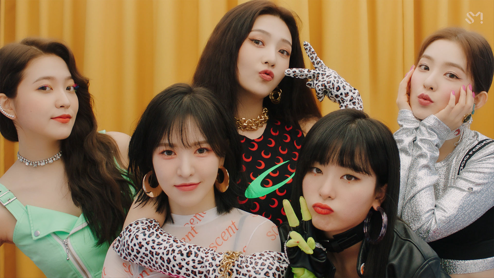 Red Velvet Hd Desktop Wallpapers