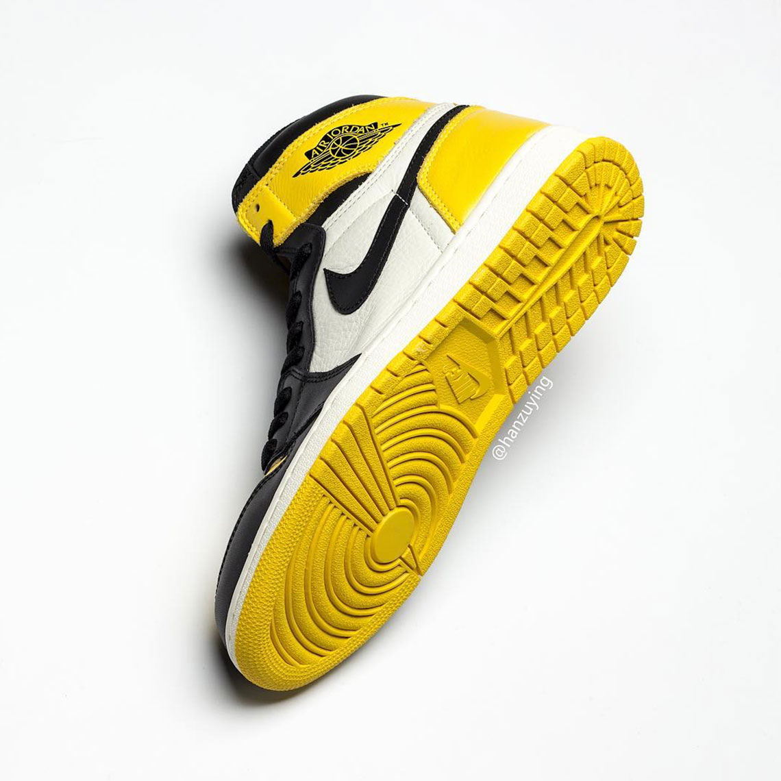 Yellow Jordan 1 Wallpapers