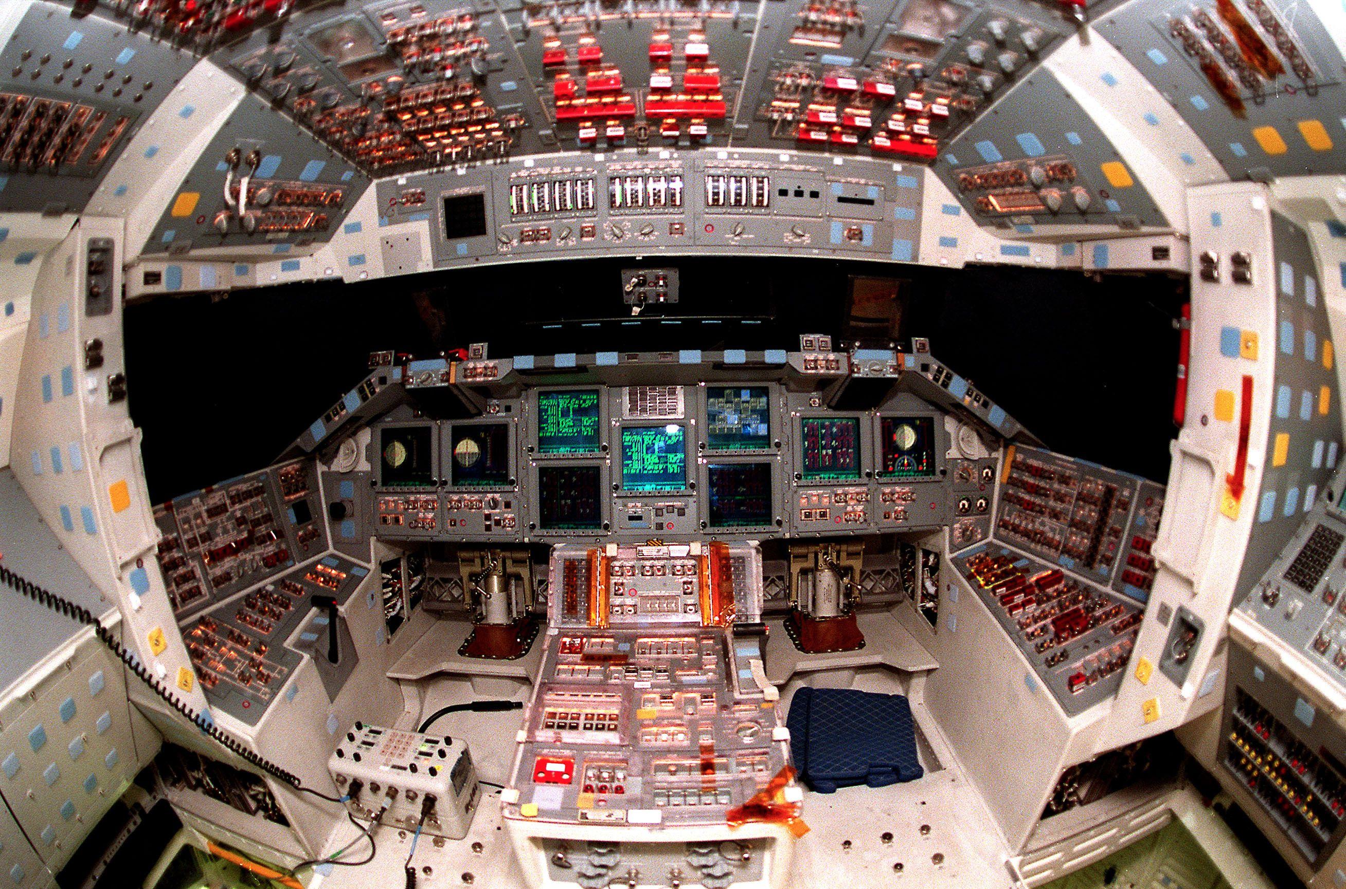 Space Shuttle Interior Wallpapers