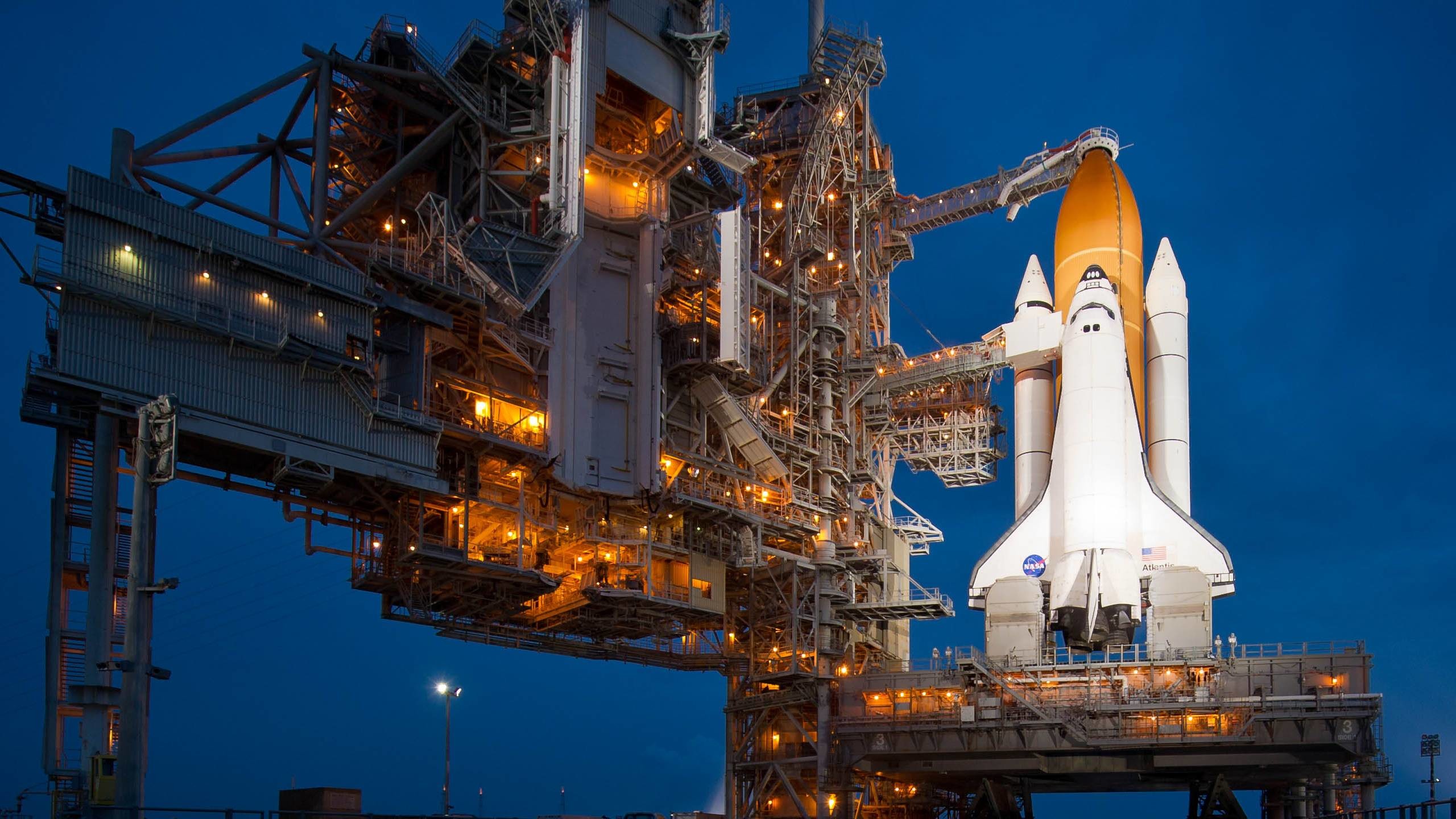 Space Shuttle Interior Wallpapers