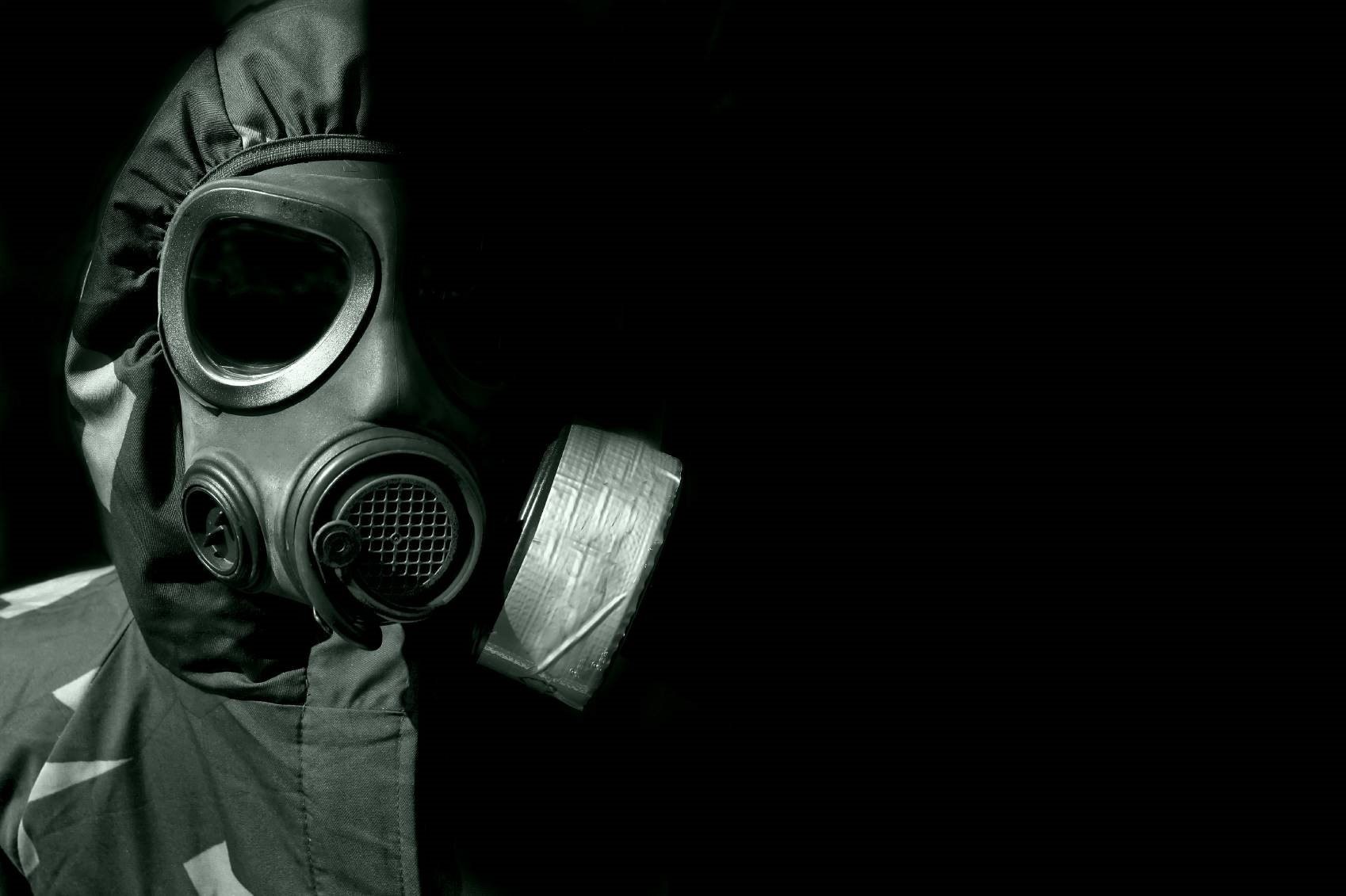 Assassin With Gas Mask 4K Dark Wallpapers