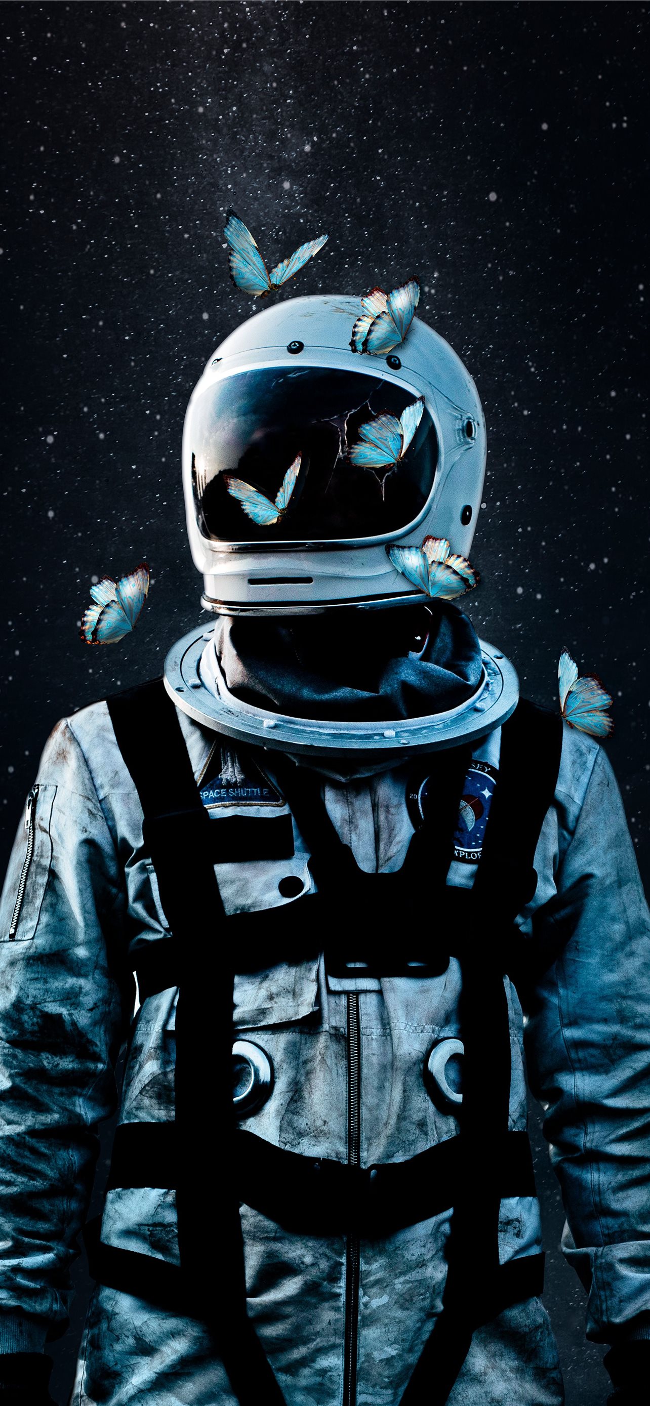 Astronaut Creative Artwork Wallpapers