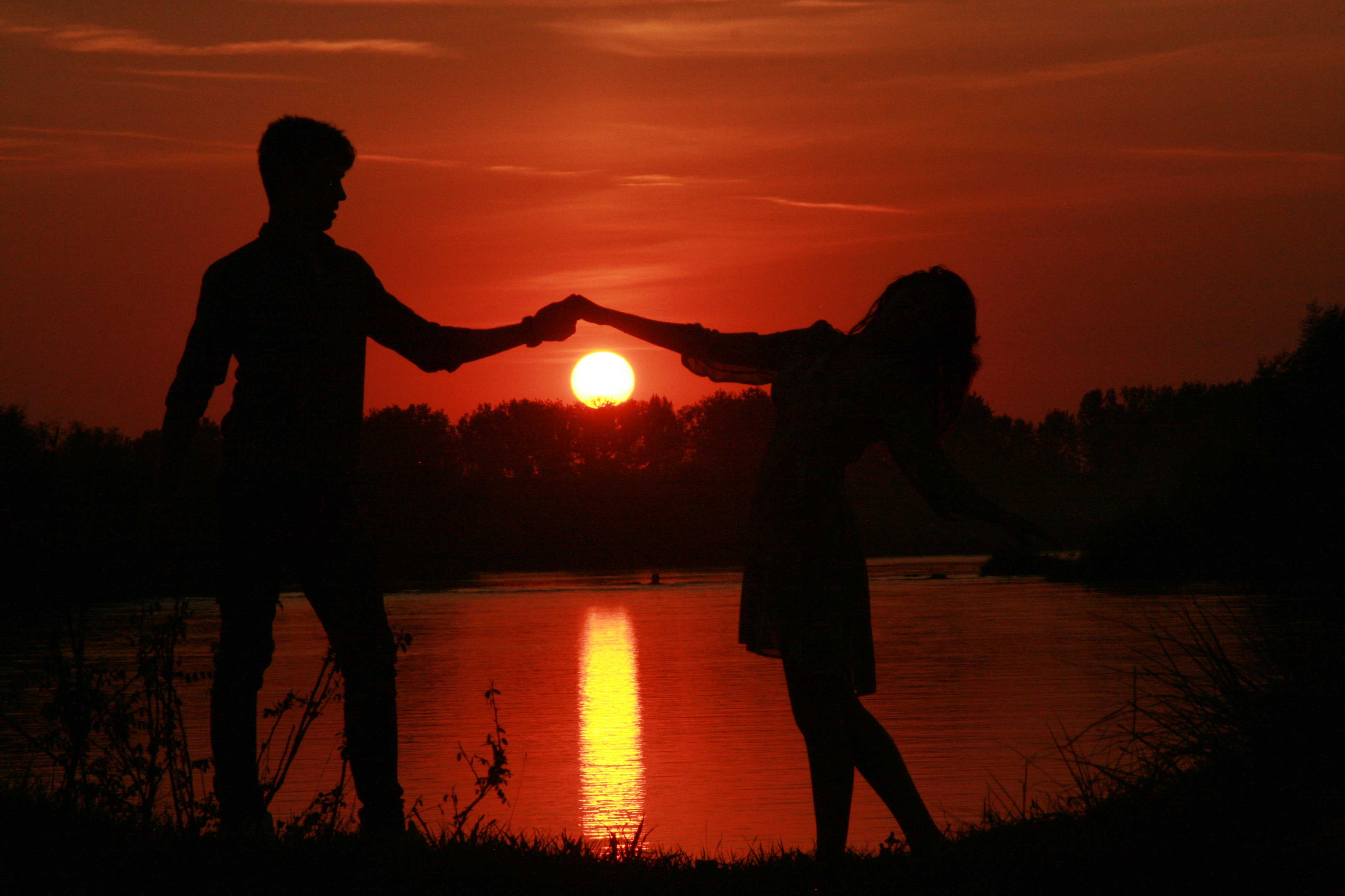 Couple Seeing Sunset Wallpapers